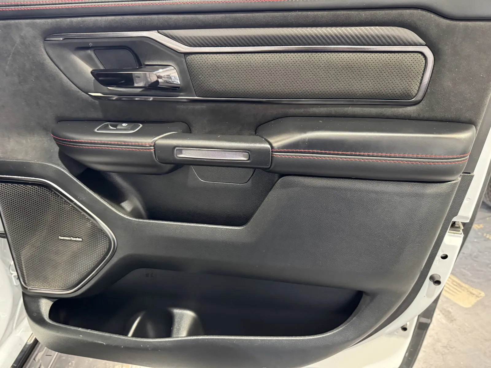 Ram 1500 photo 9