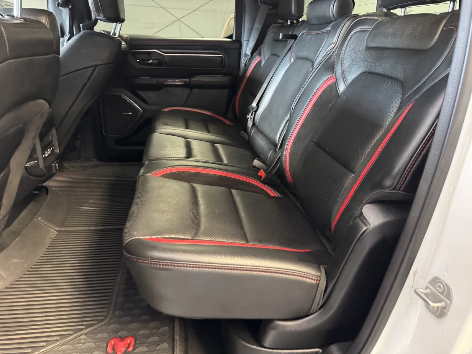Ram 1500 photo 11
