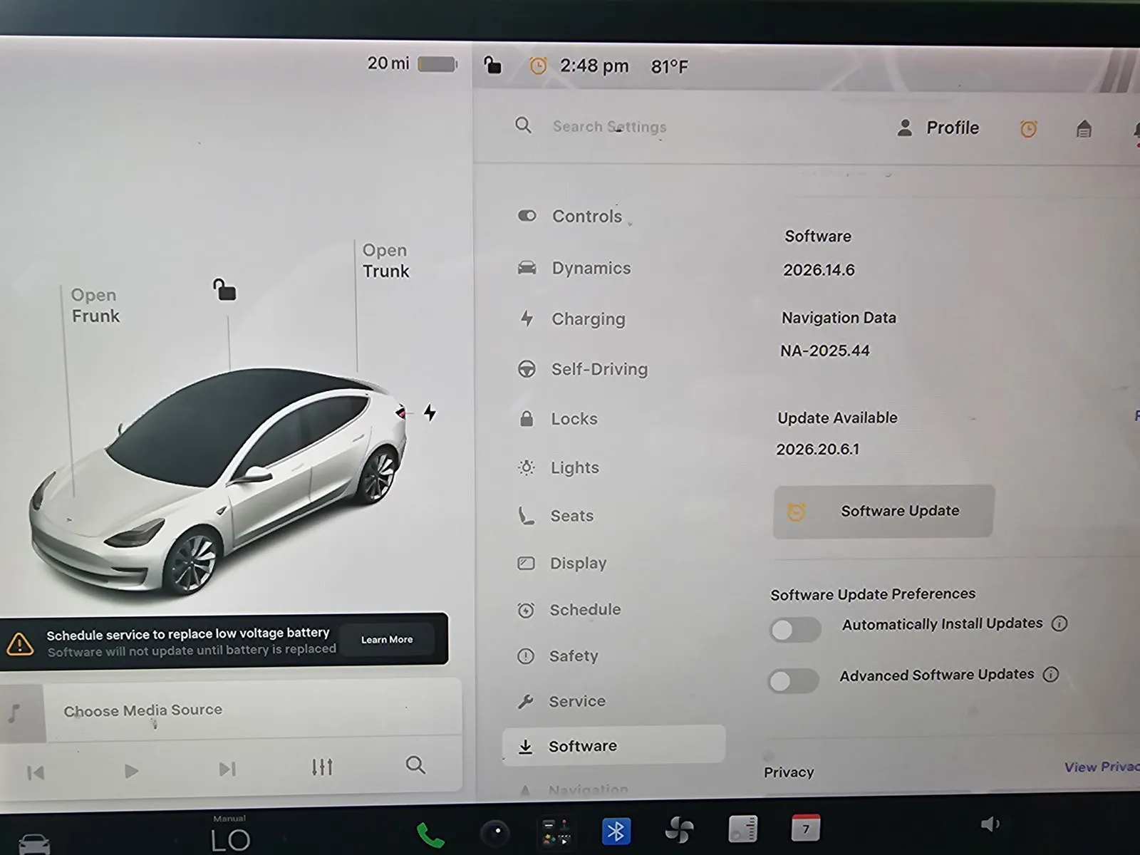 Tesla Model 3 photo 18