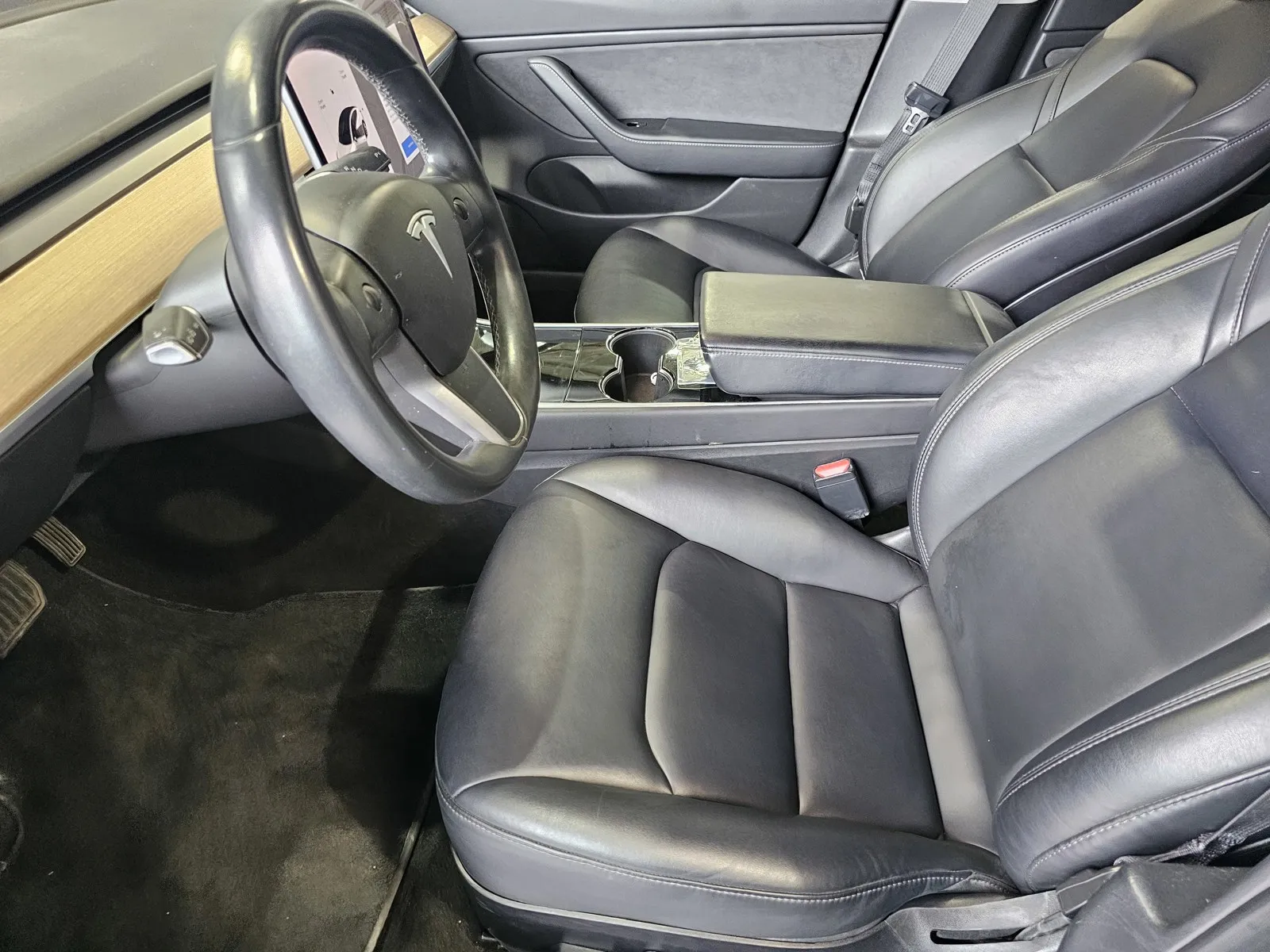 Tesla Model 3 photo 14