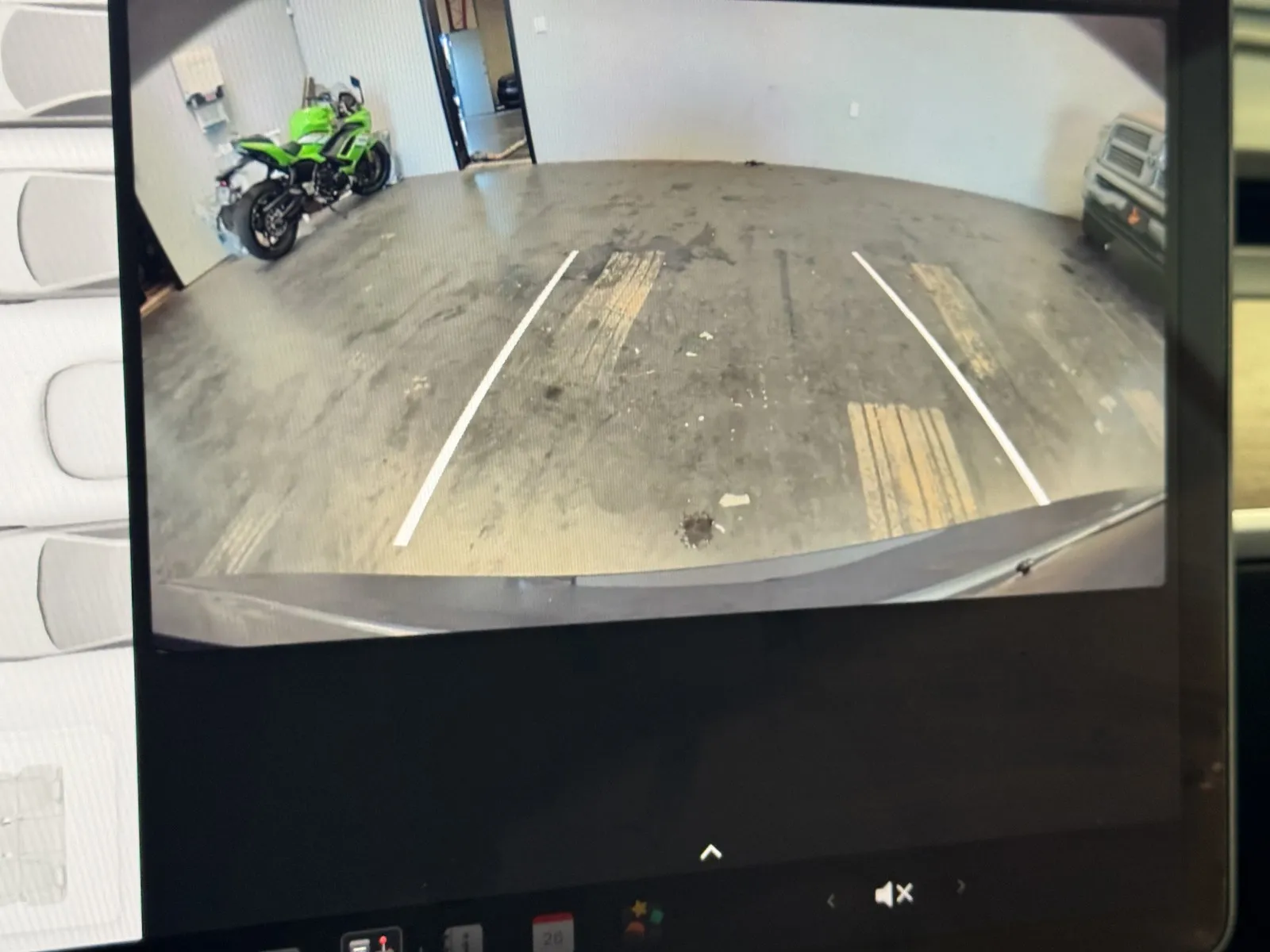 Tesla Model 3 photo 14