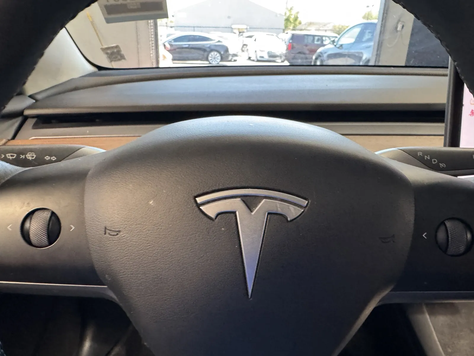 Tesla Model 3 photo 19