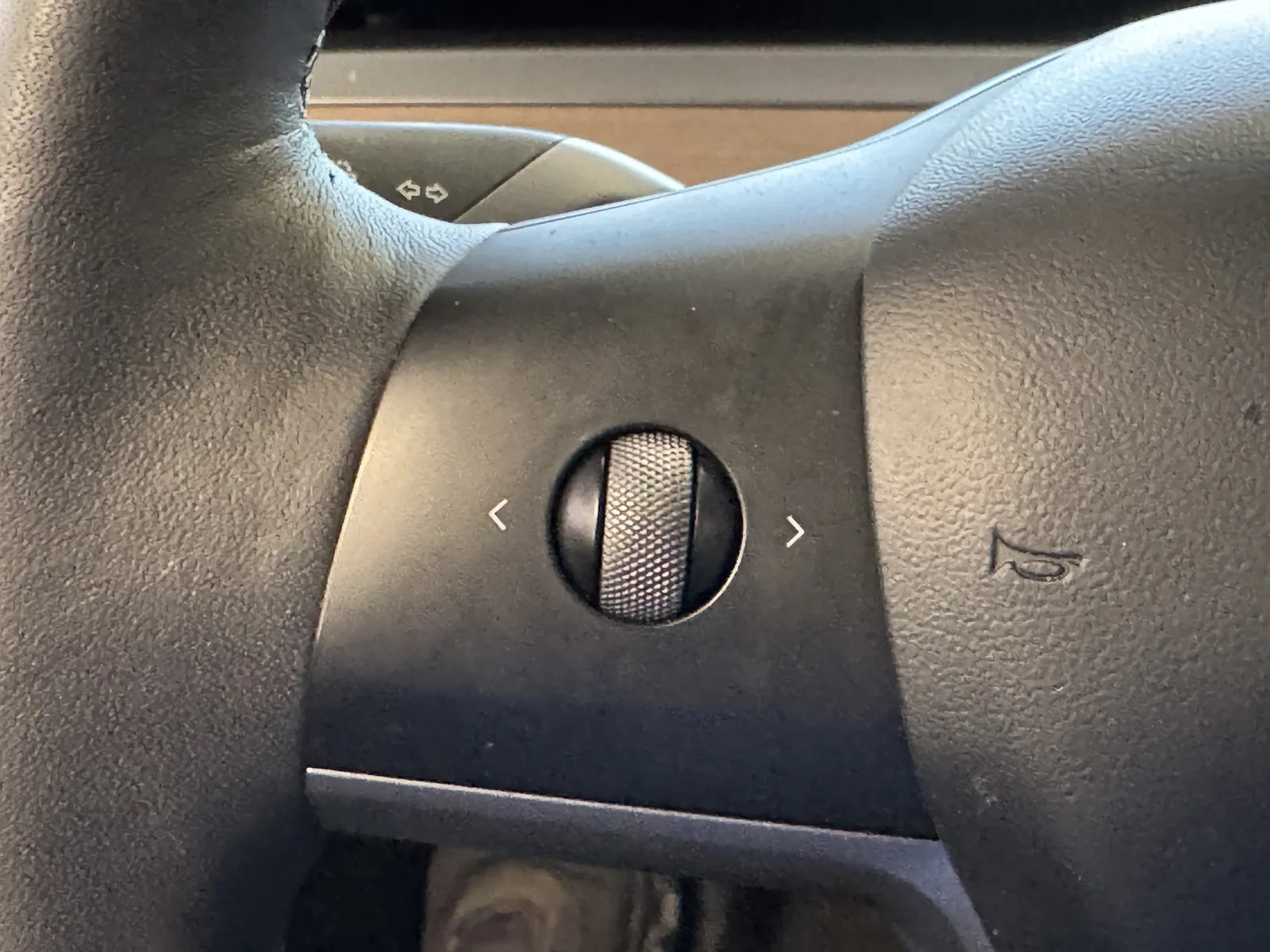 Tesla Model 3 photo 18