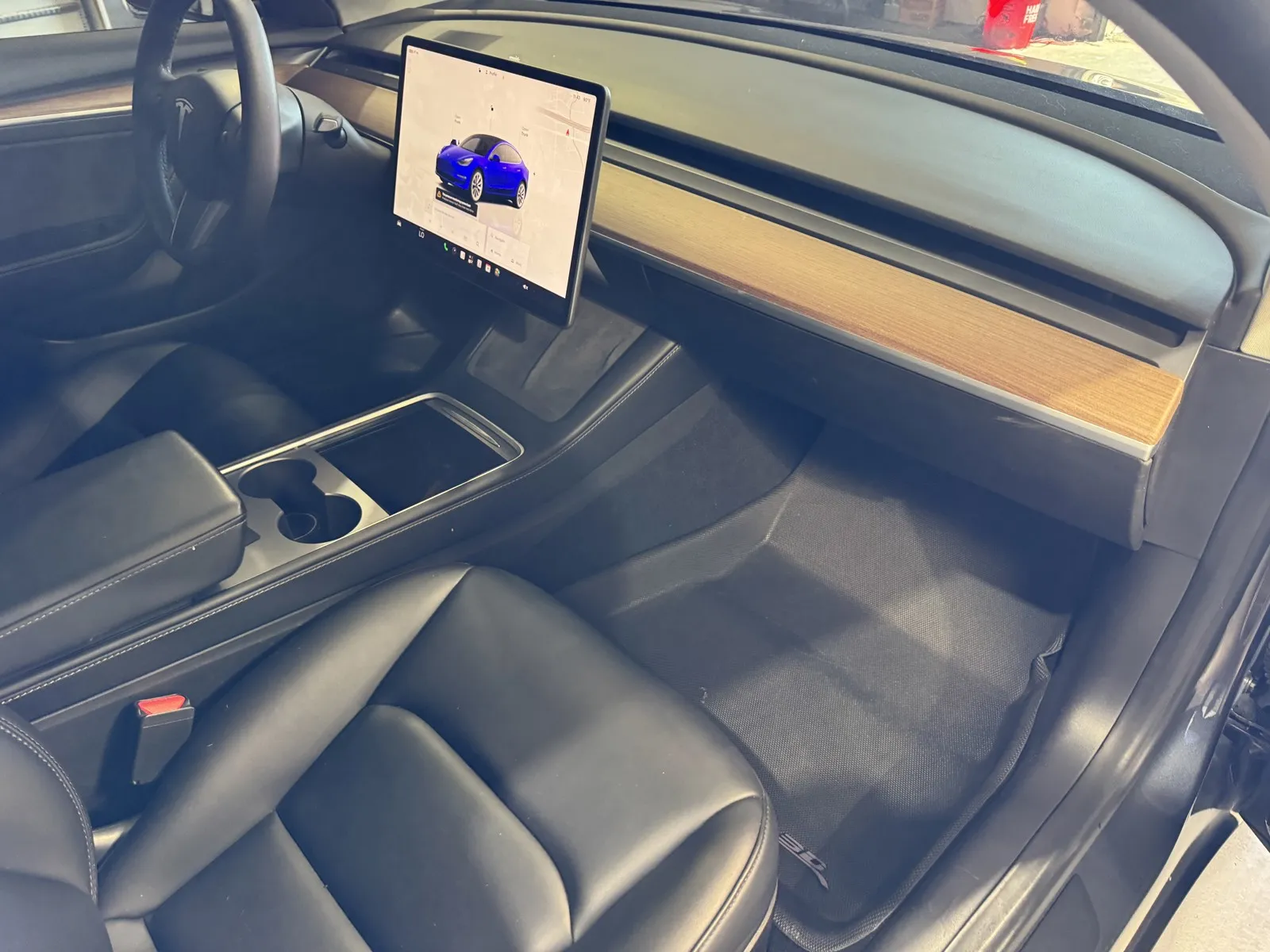 Tesla Model 3 photo 5
