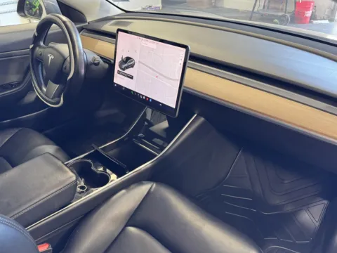 More photos of 2020 Tesla Model 3 at Premium Autos - Norco, CA