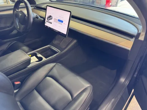 More photos of 2021 Tesla Model 3 Standard Range Plus at Premium Autos - Norco, CA