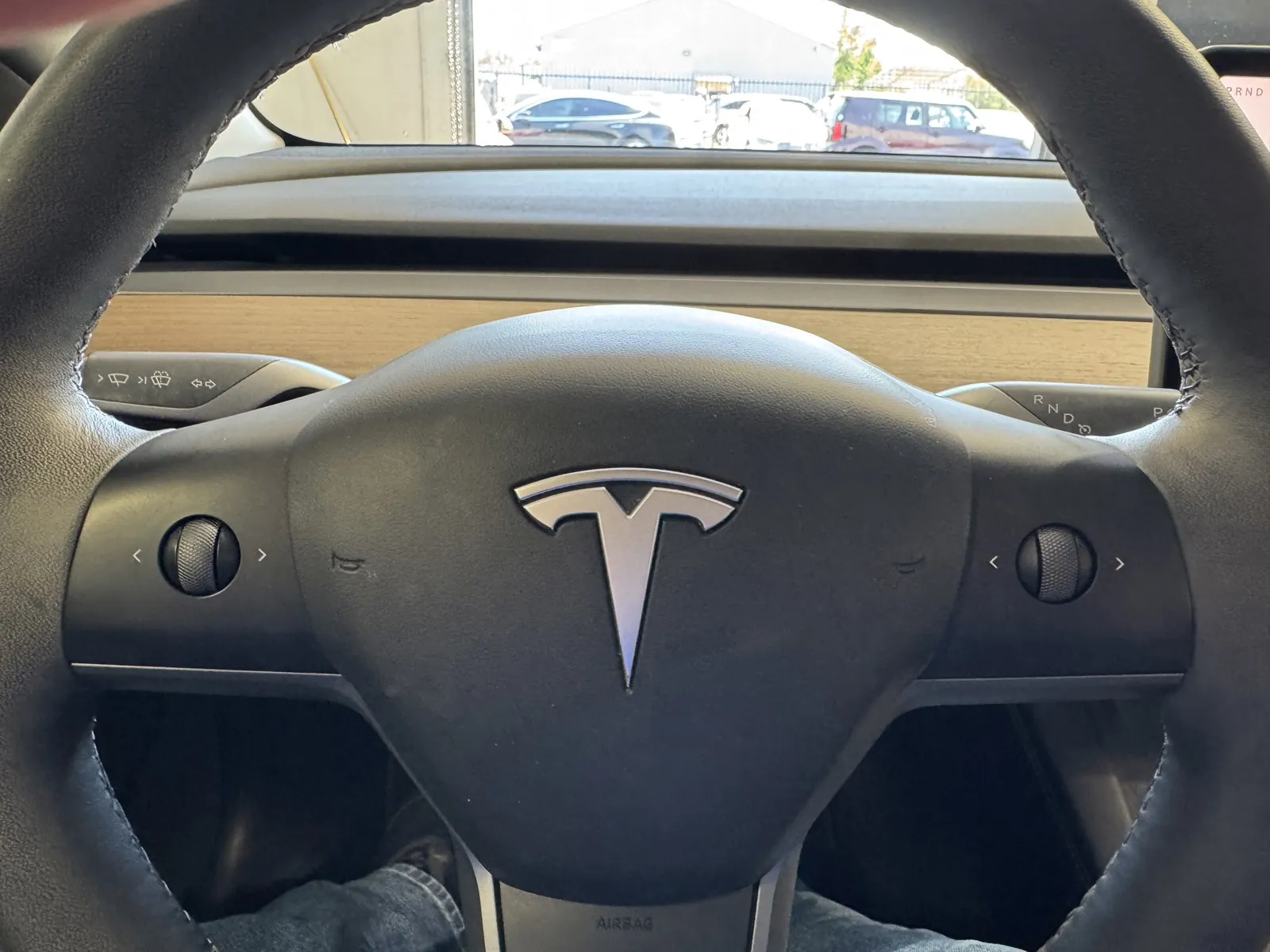 Tesla Model 3 photo 17