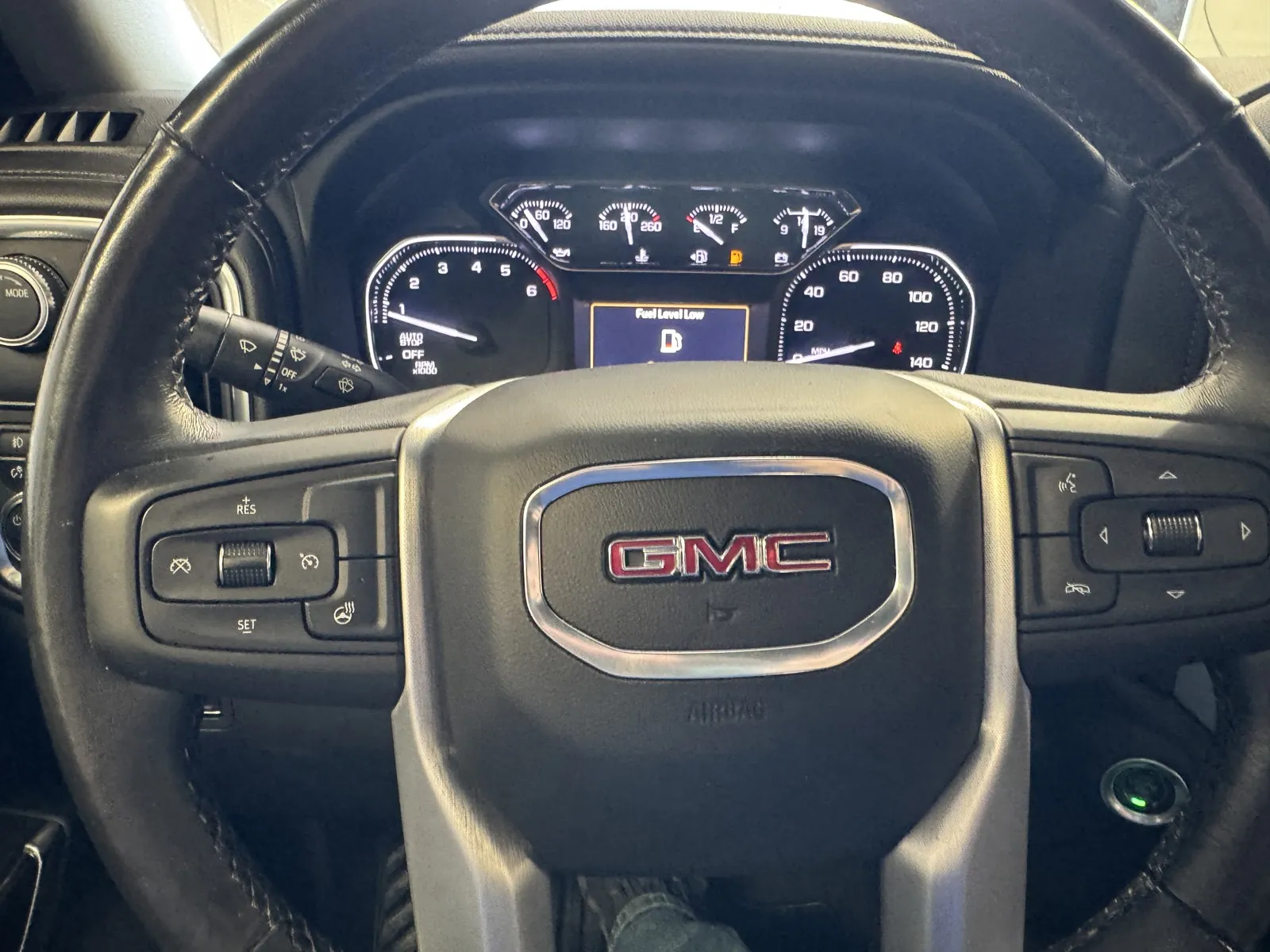 GMC Sierra photo 21