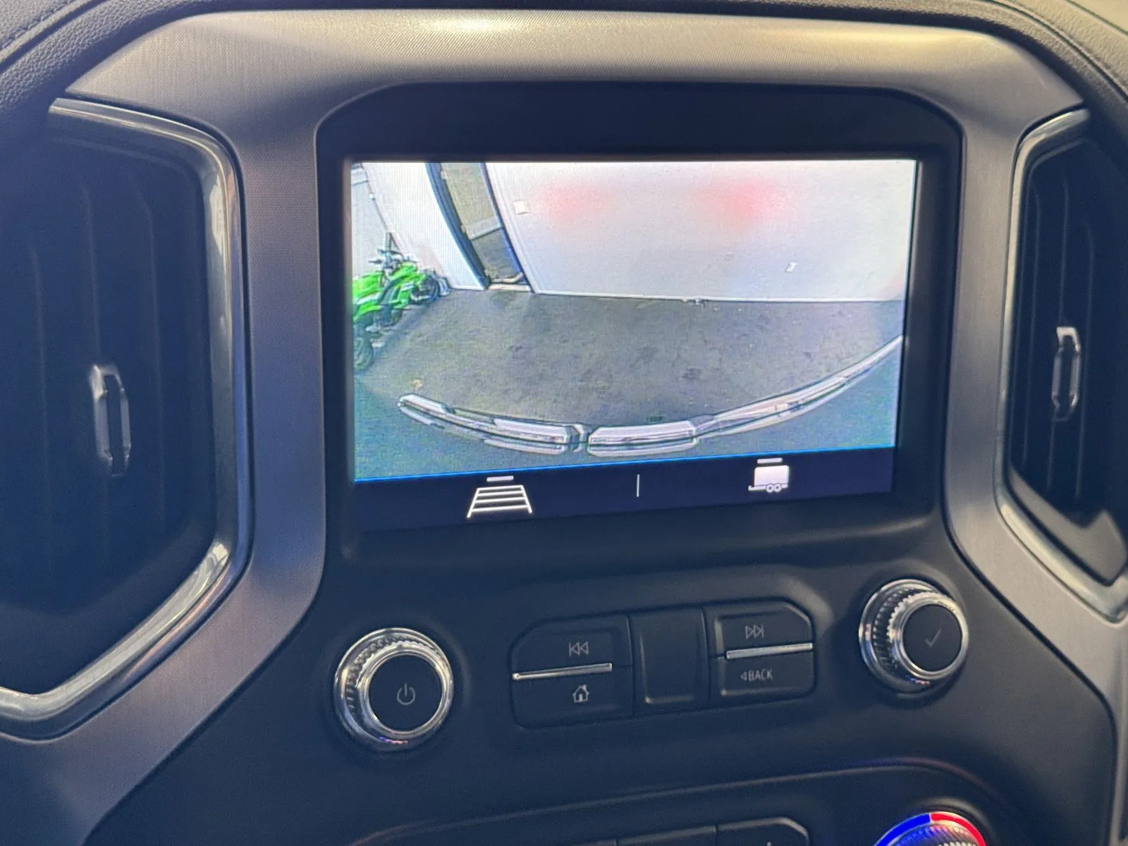 GMC Sierra photo 15