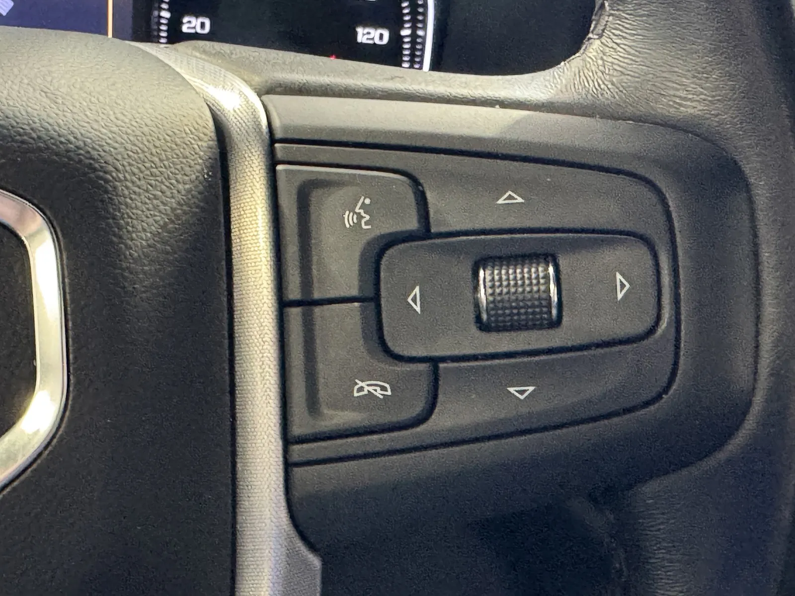 GMC Sierra photo 18