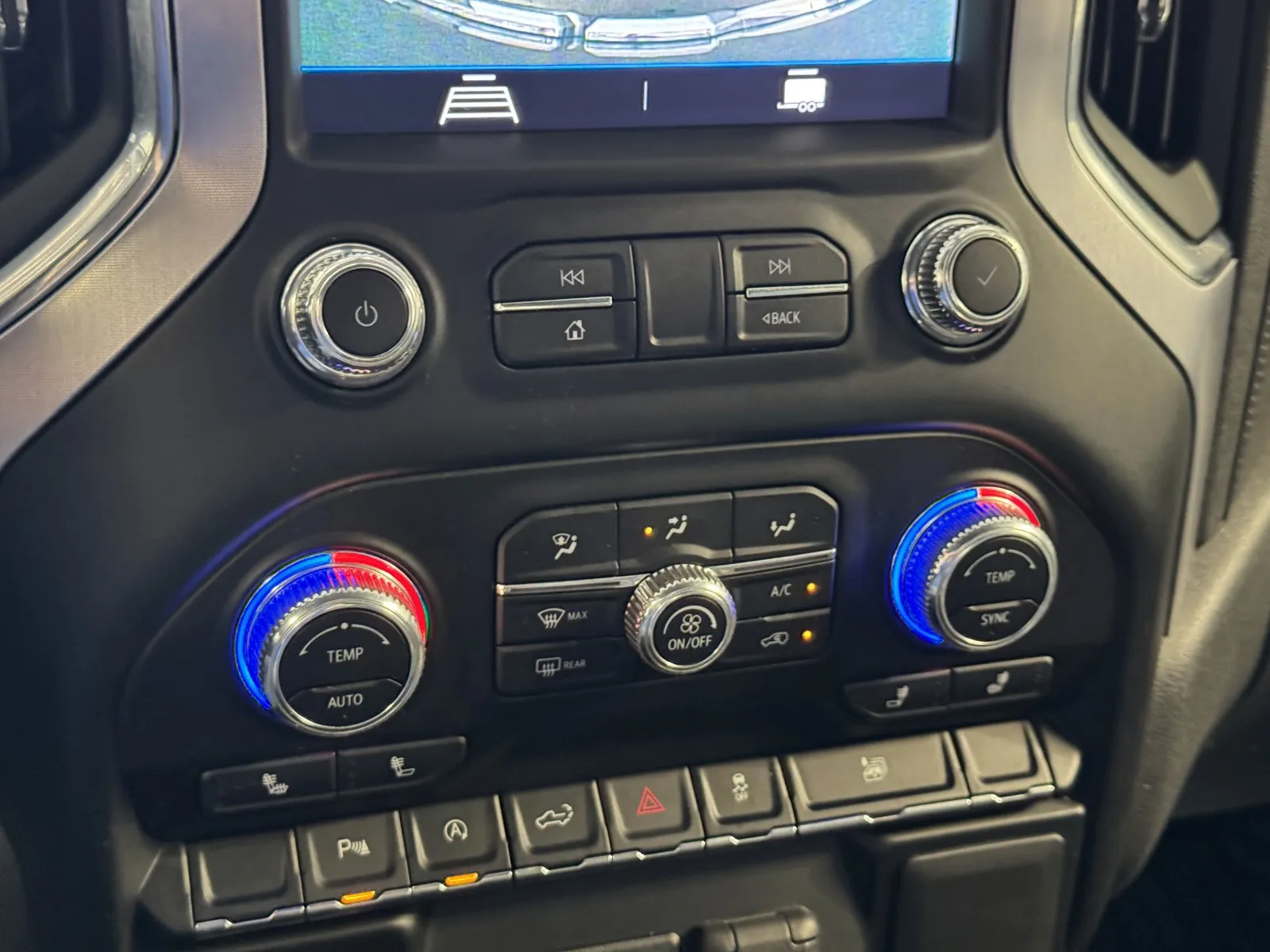 GMC Sierra photo 16