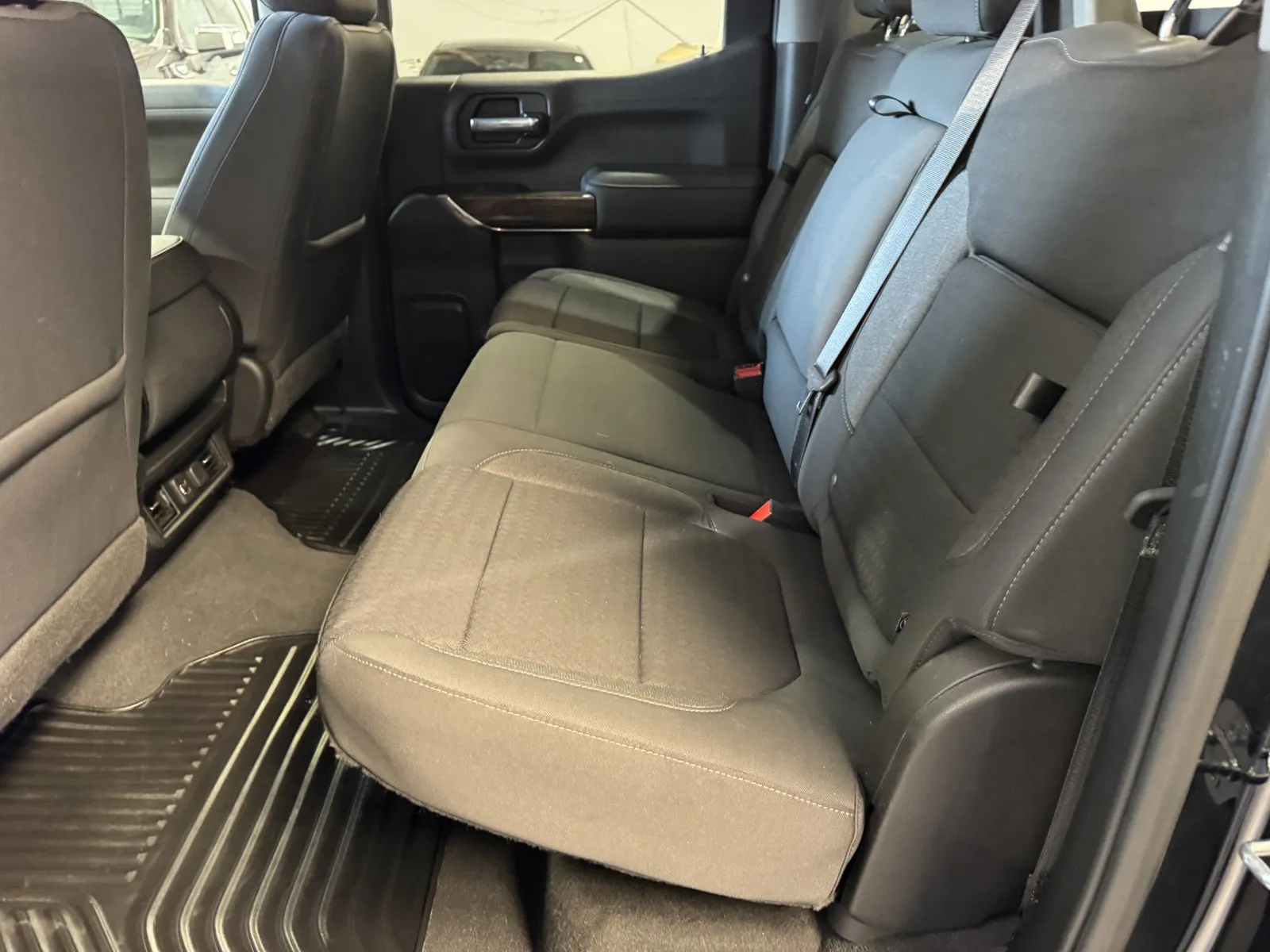 GMC Sierra photo 11