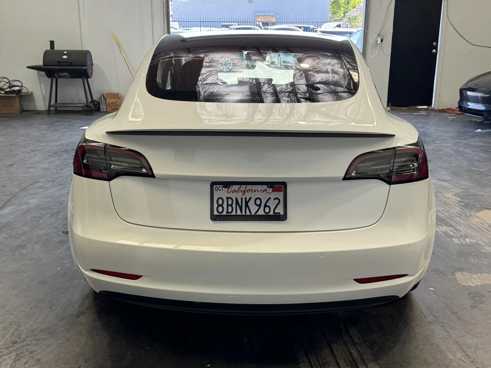 Tesla Model 3 photo 3