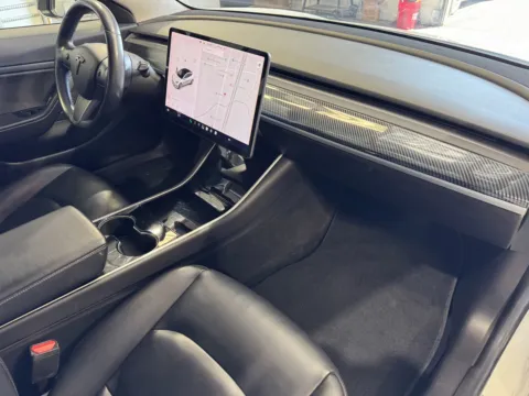 More photos of 2017 Tesla Model 3 at Premium Autos - Norco, CA