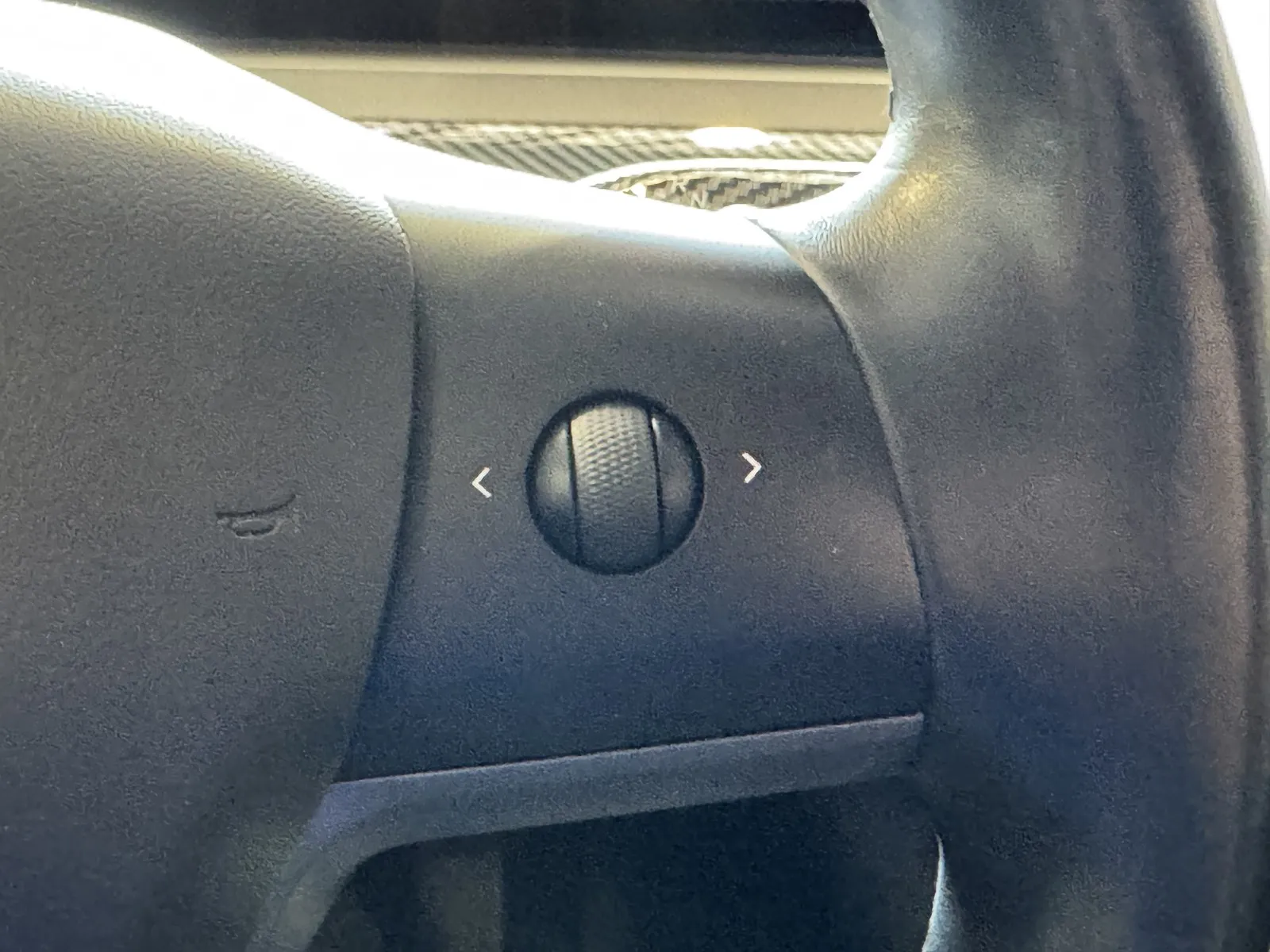 Tesla Model 3 photo 18