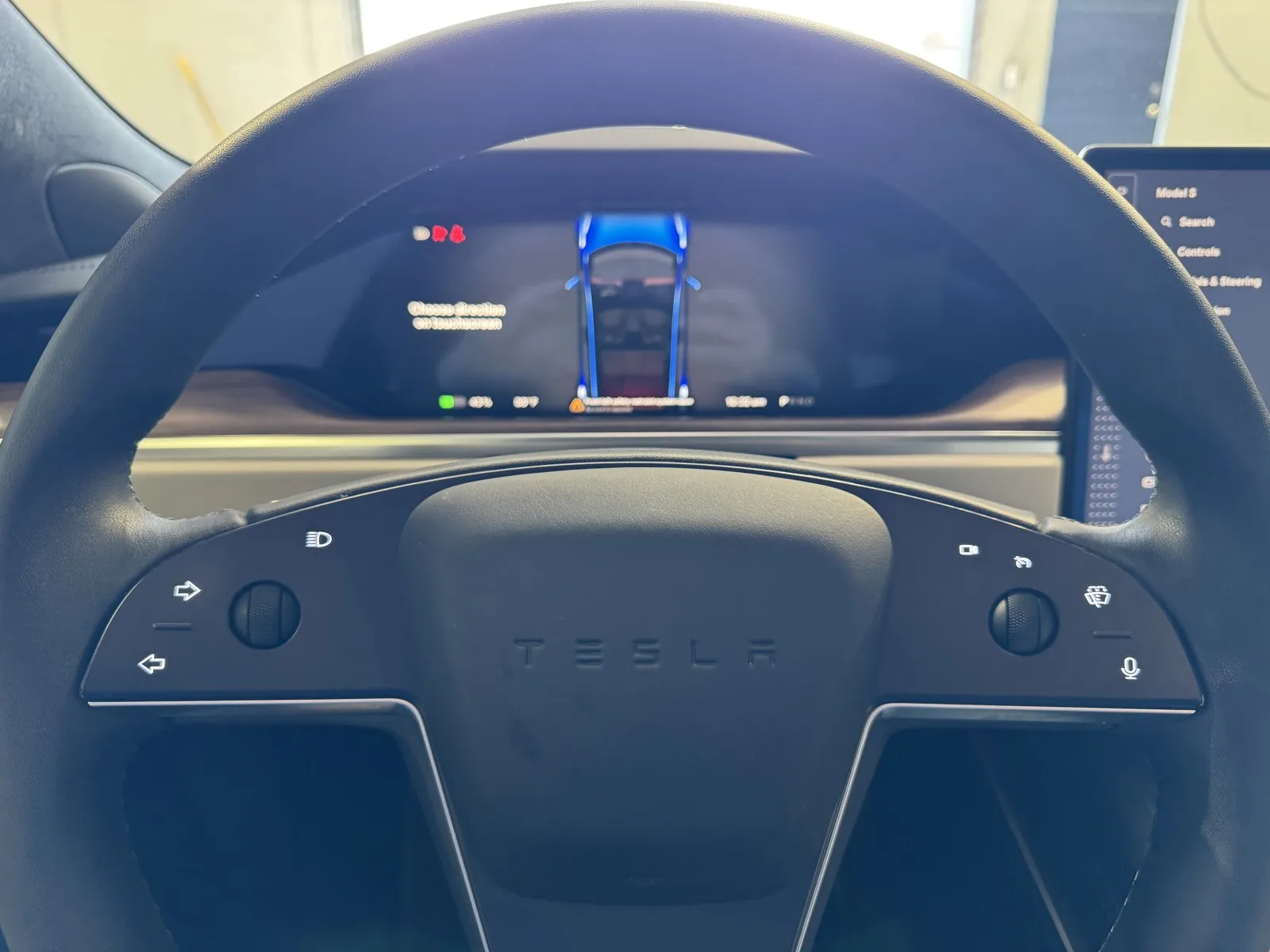 Tesla Model S photo 22