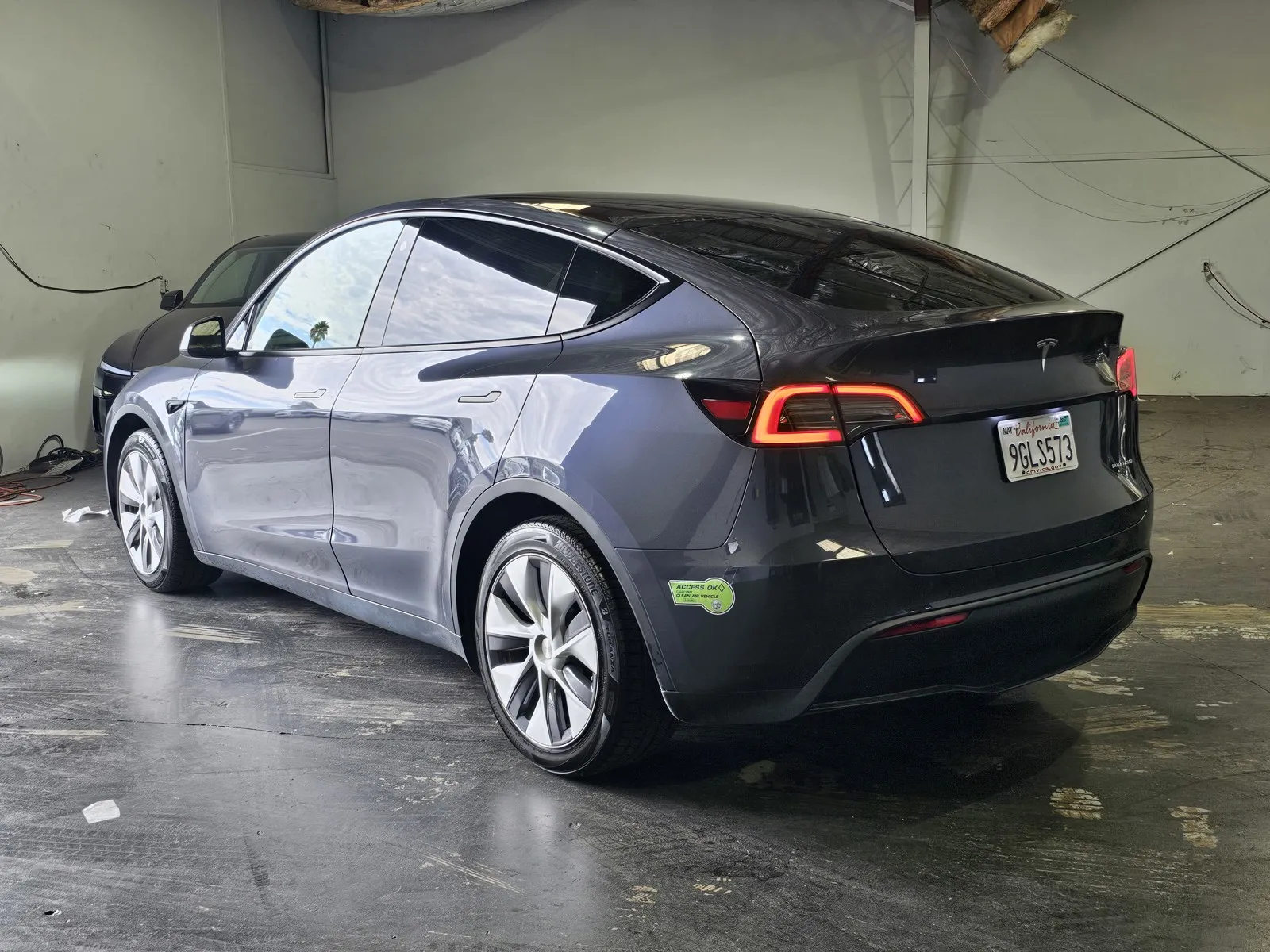 Tesla Model Y photo 2