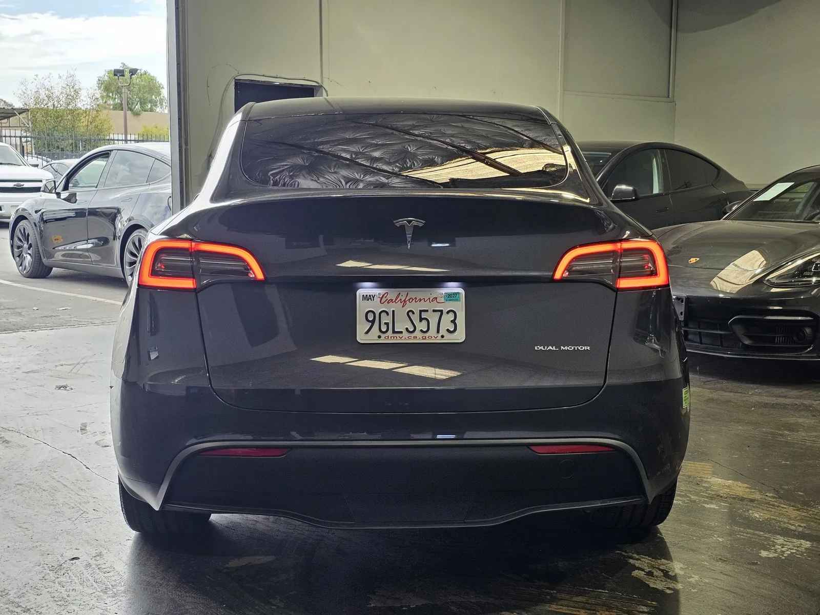Tesla Model Y photo 3