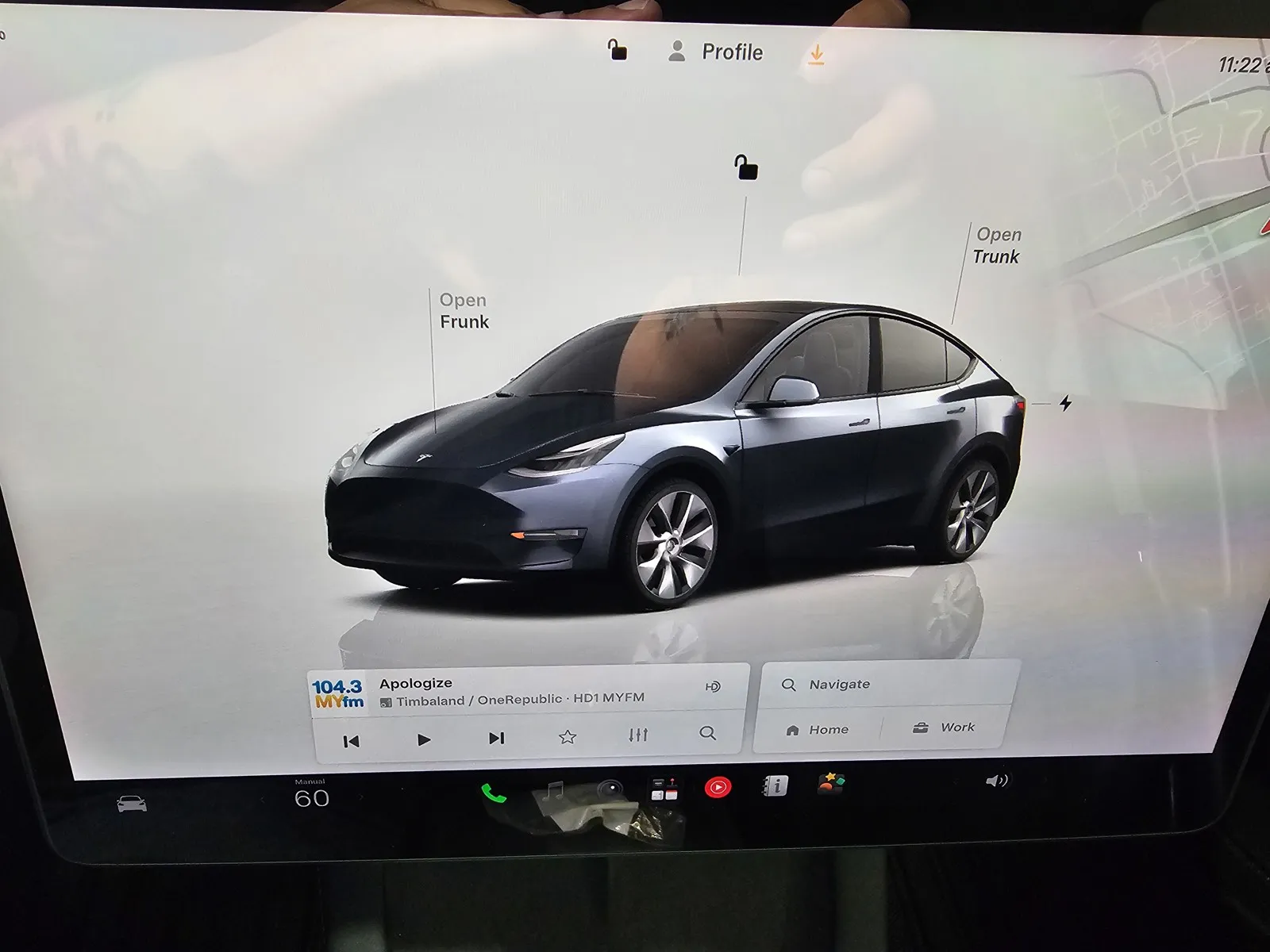Tesla Model Y photo 17