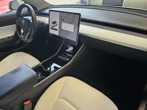 More photos of 2019 Tesla Model 3 Standard Range Plus at Premium Autos - Norco, CA