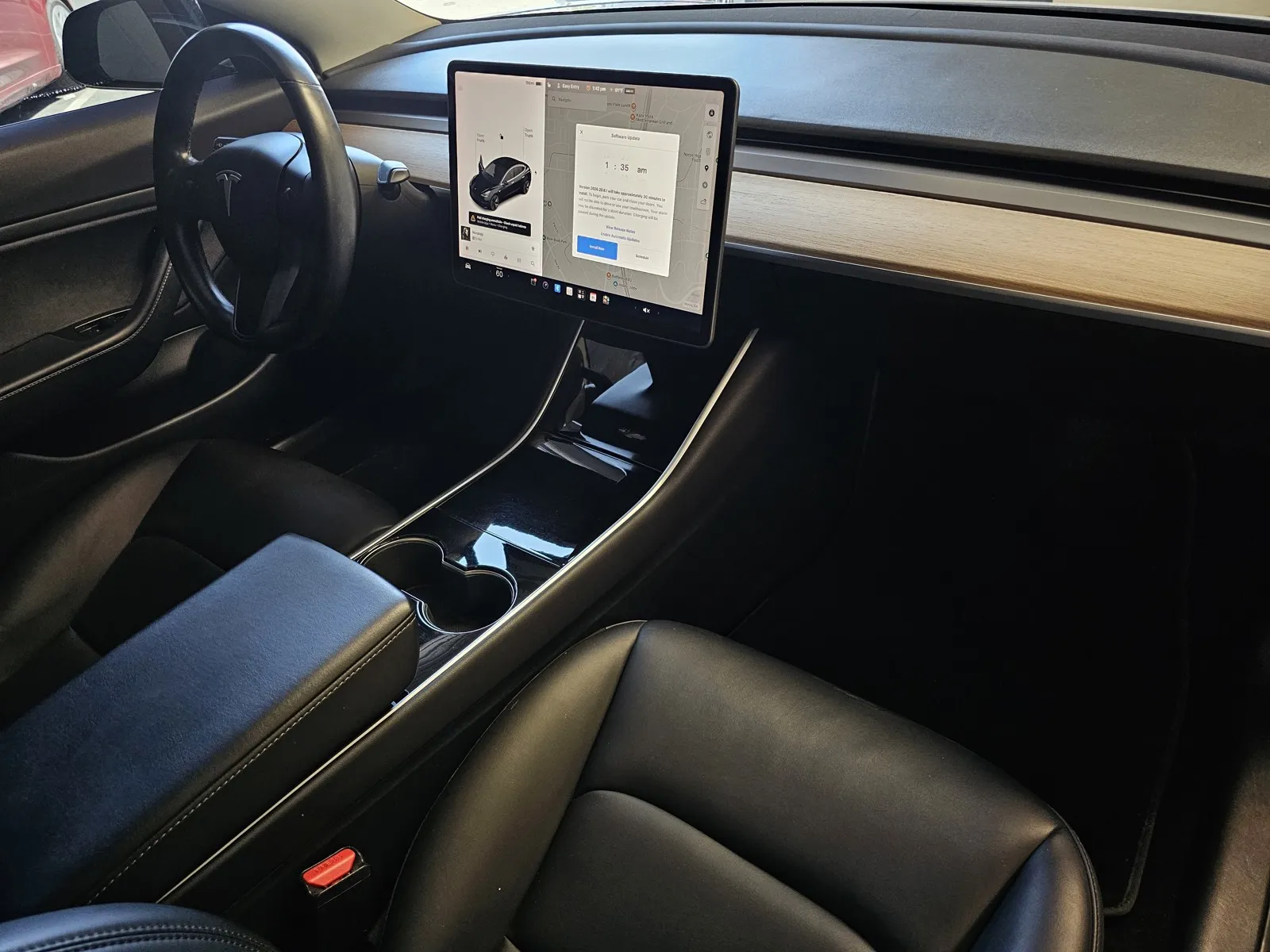 Tesla Model 3 photo 5
