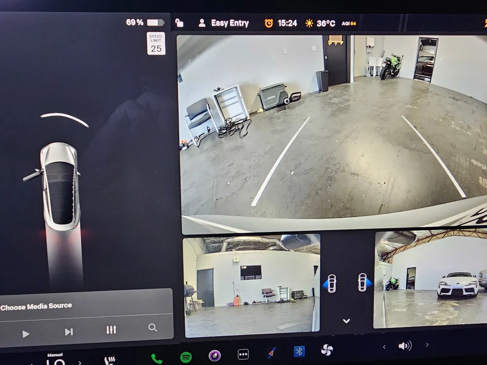 Tesla Model 3 photo 19