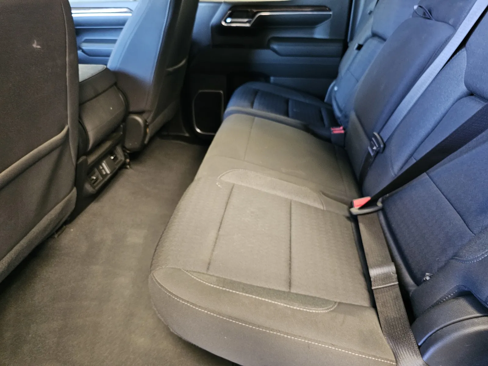 GMC Sierra photo 13