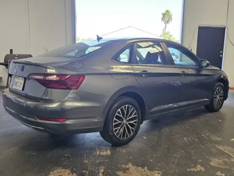 More photos of 2021 Volkswagen Jetta Comfortline at Premium Autos - Norco, CA