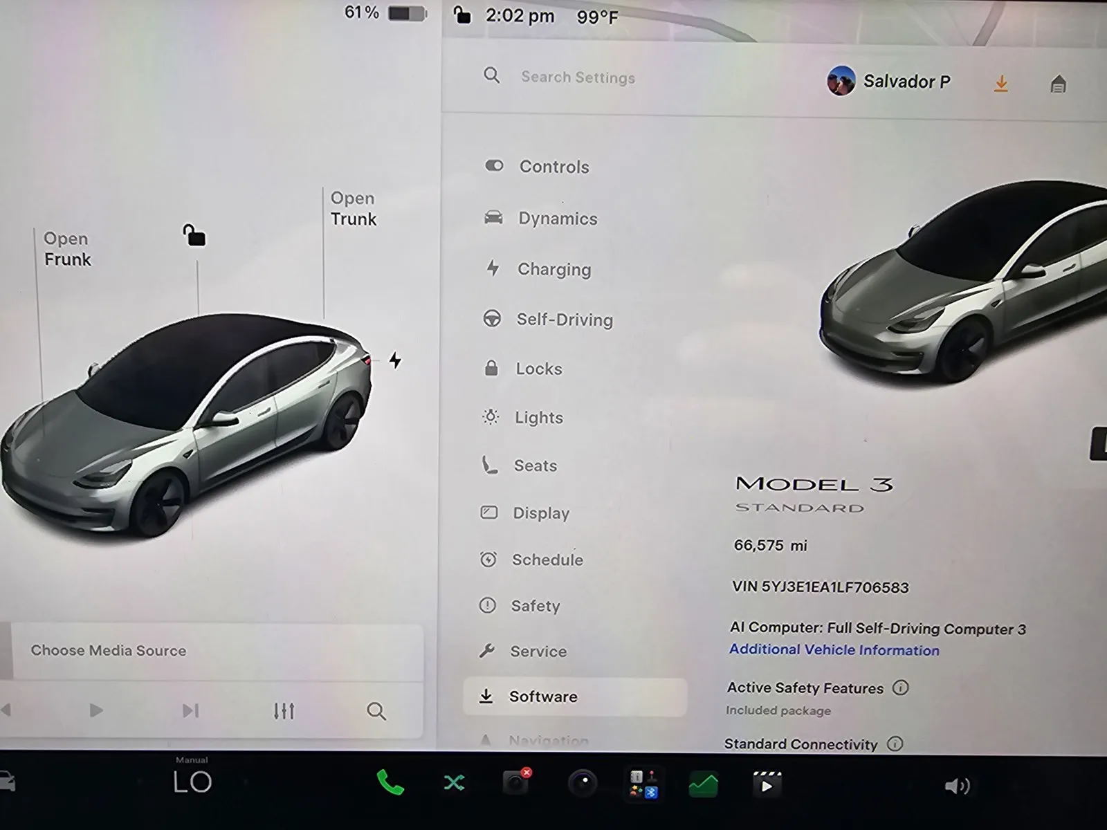 Tesla Model 3 photo 17