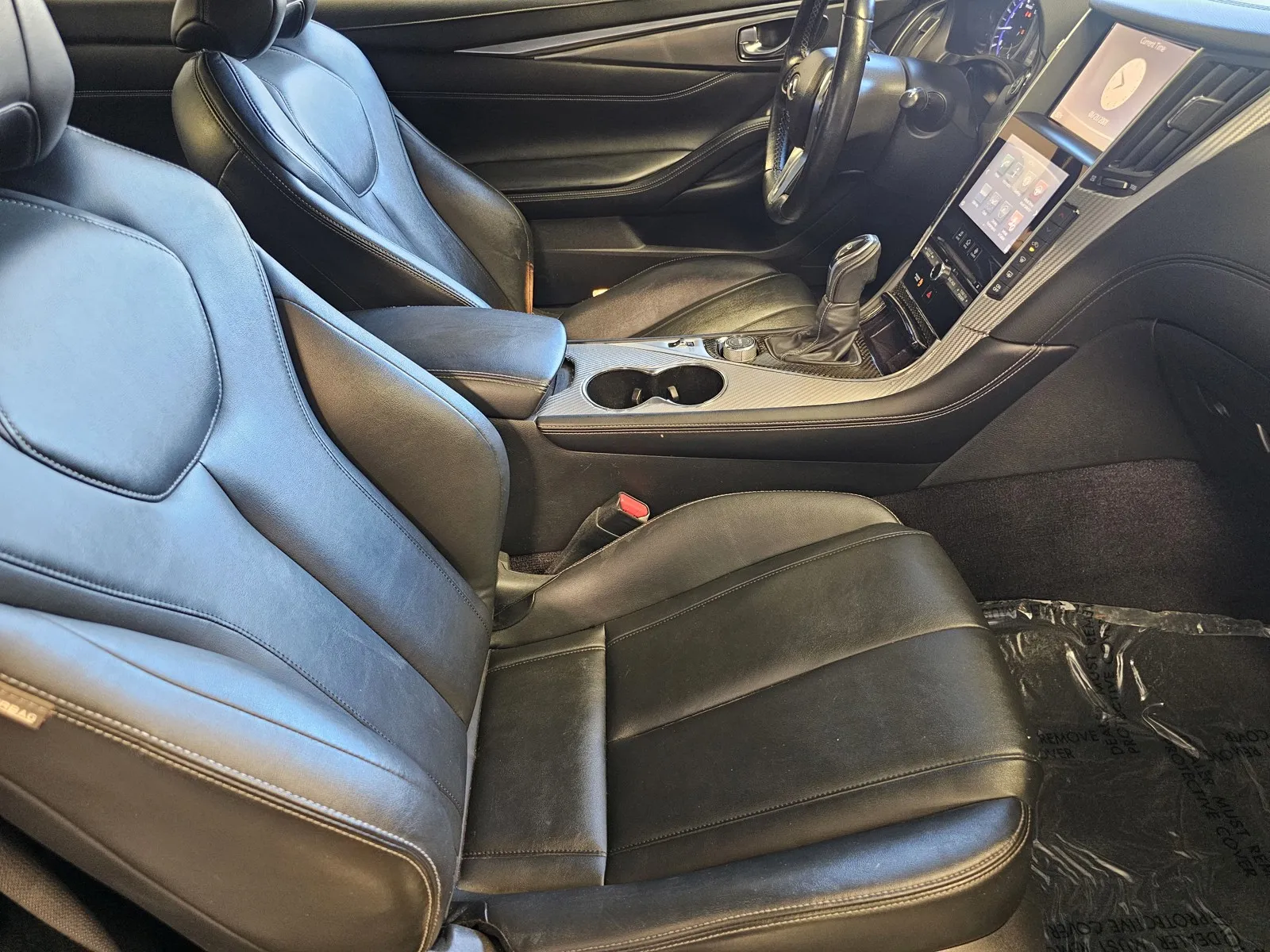 Infiniti Q60 photo 7