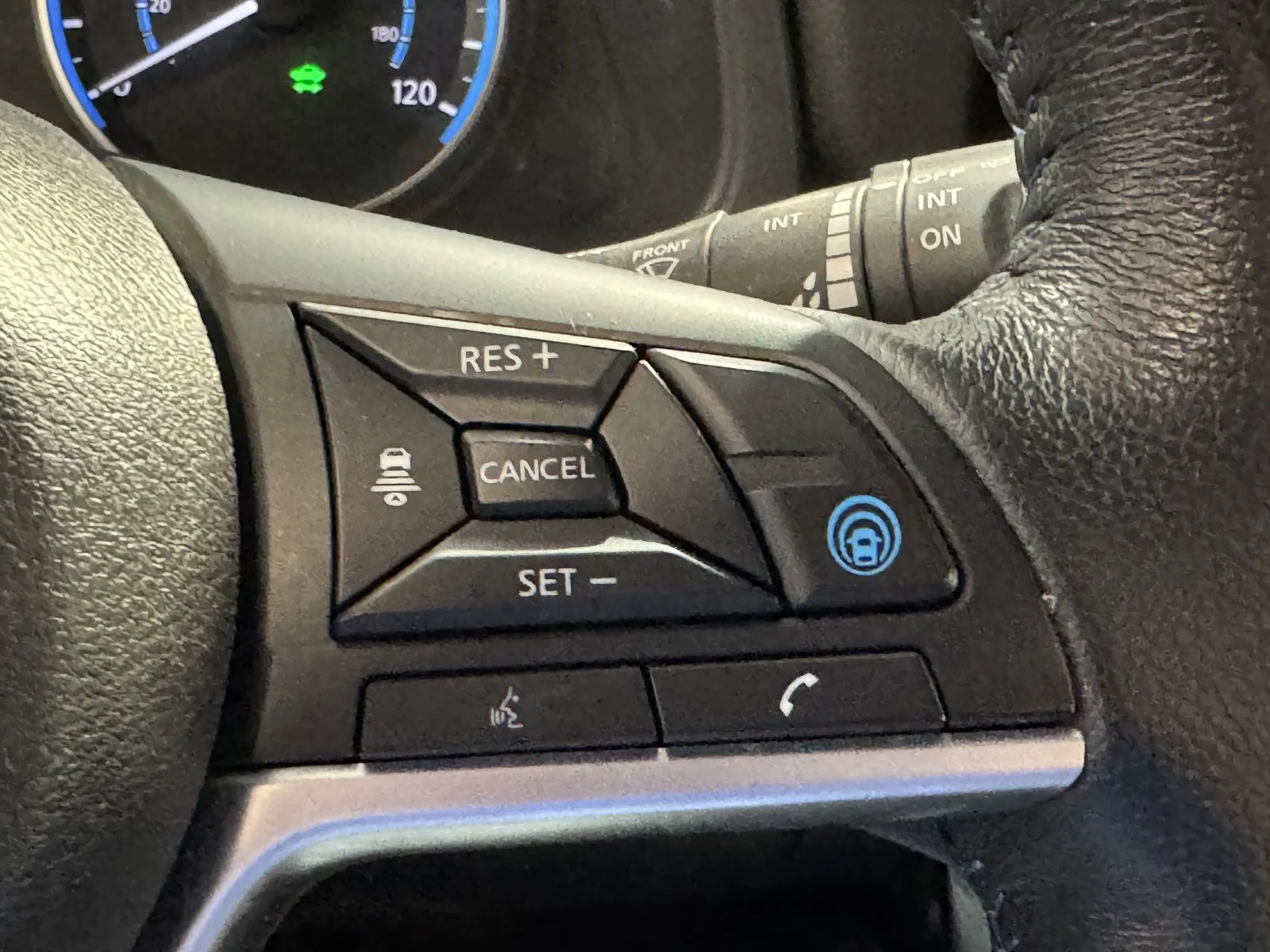 Nissan Leaf photo 18