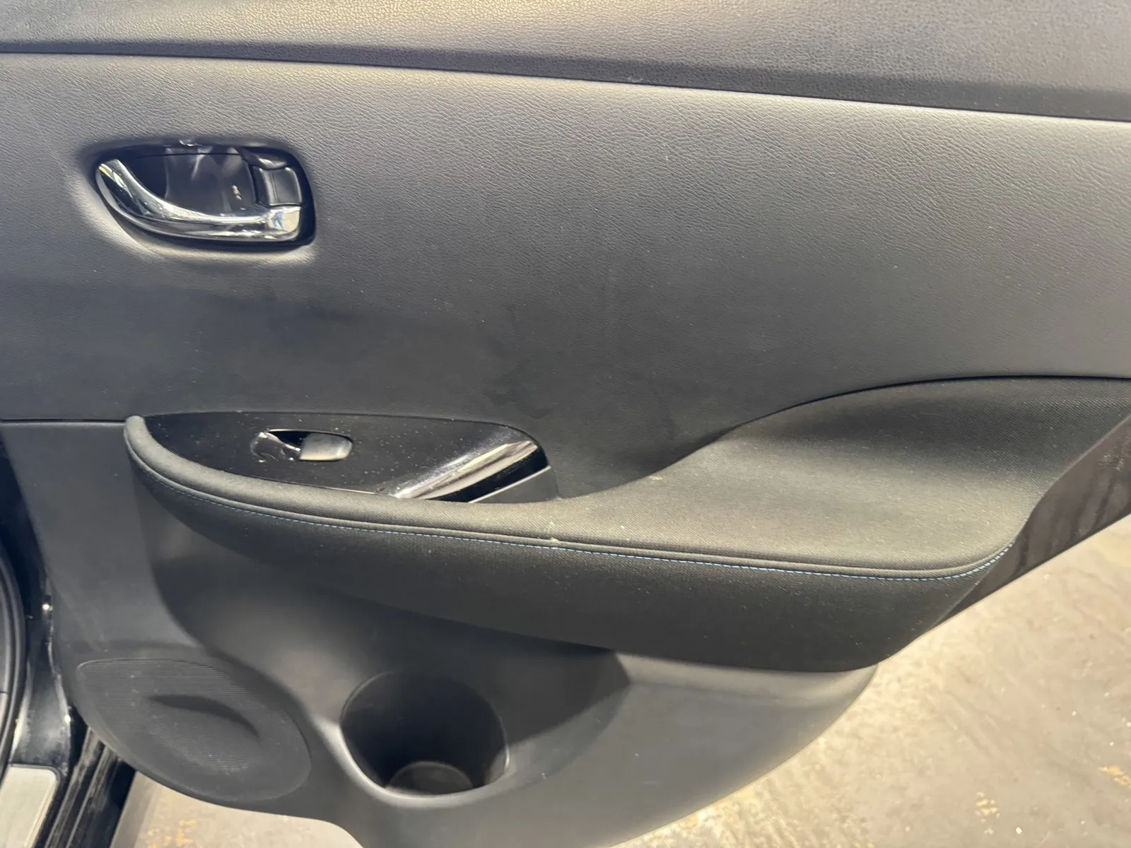 Nissan Leaf photo 9