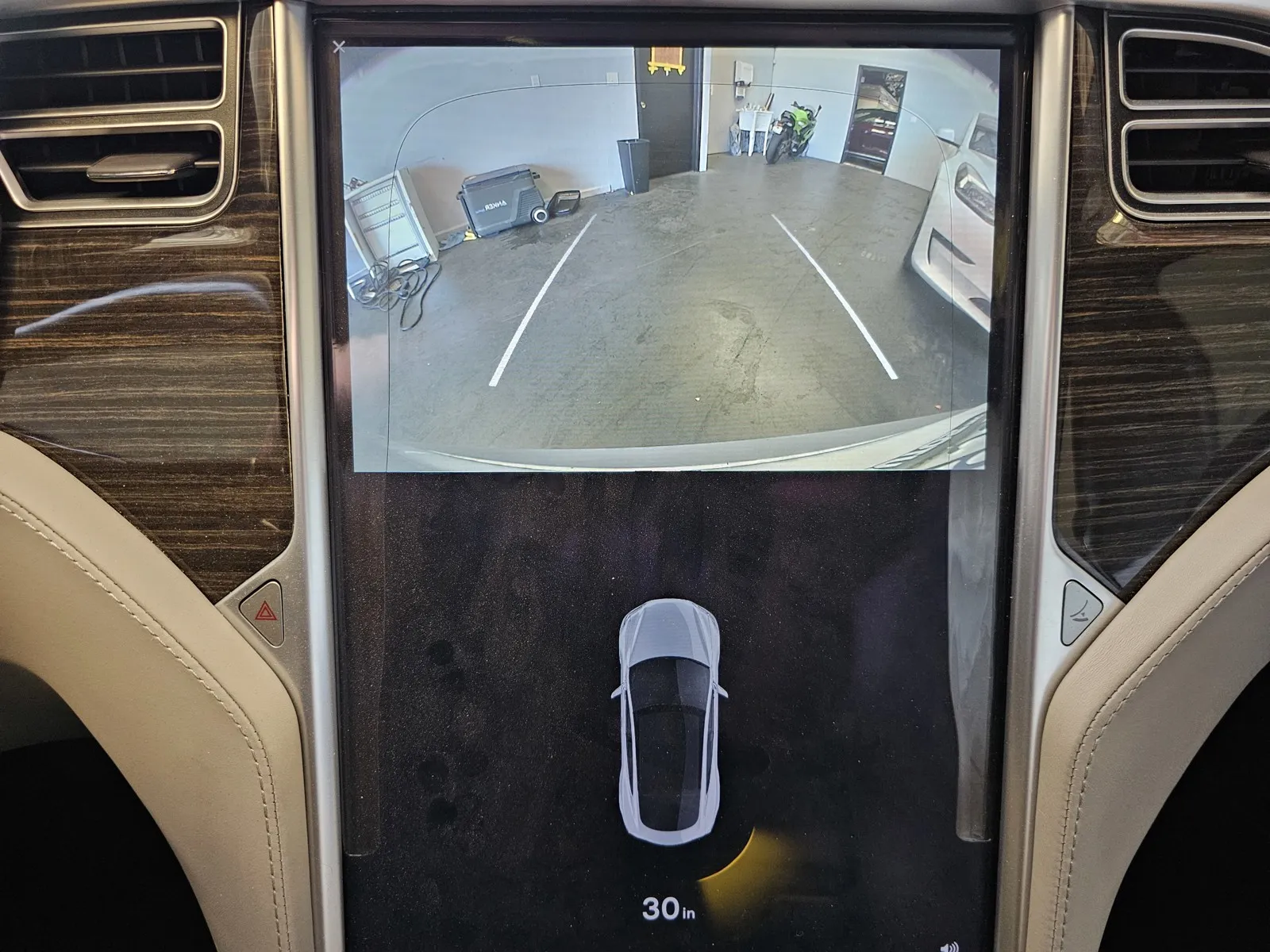 Tesla Model S photo 17