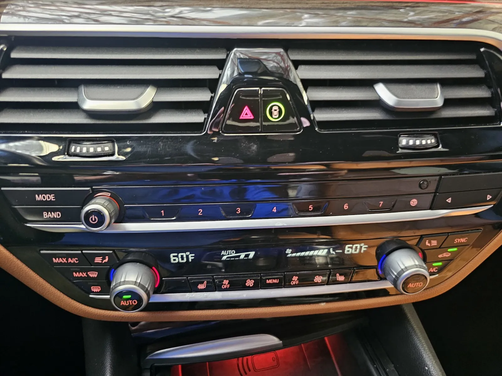 BMW 5 Series photo 18