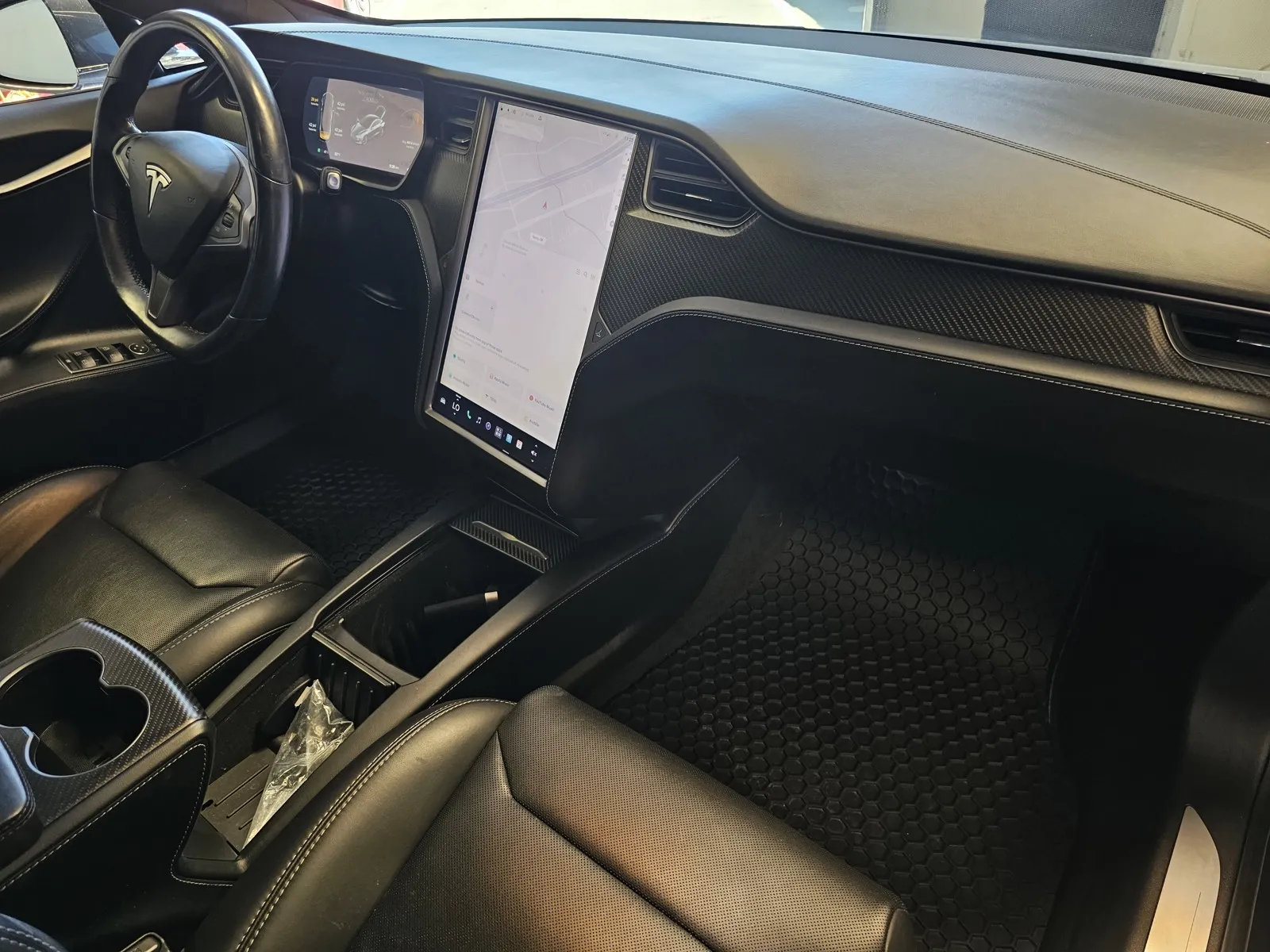 Tesla Model S photo 5