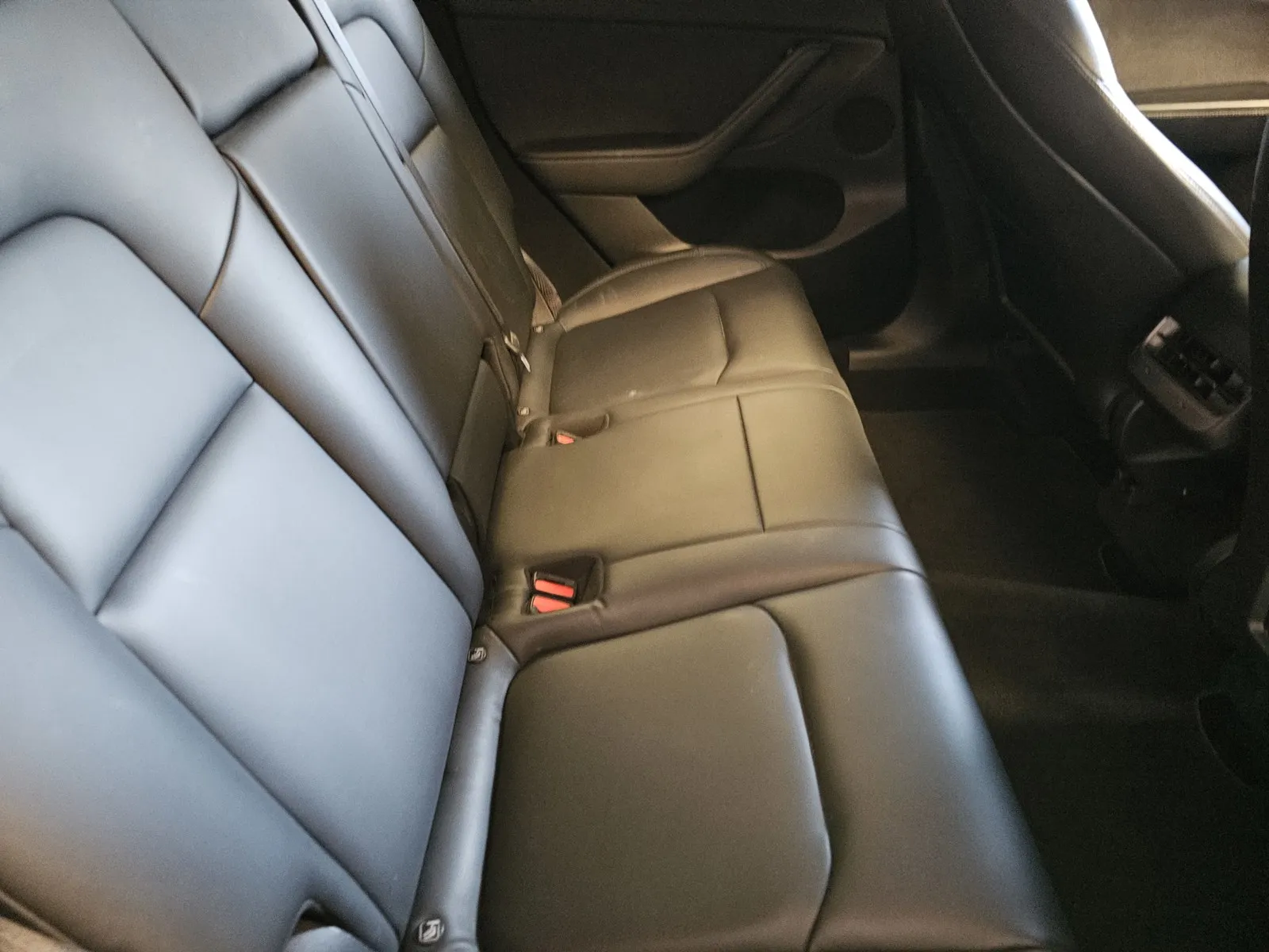 Tesla Model Y photo 9