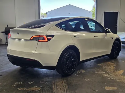 More photos of 2023 Tesla Model Y at Premium Autos - Norco, CA