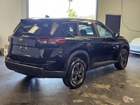More photos of 2025 Nissan Rogue SV at Premium Autos - Norco, CA