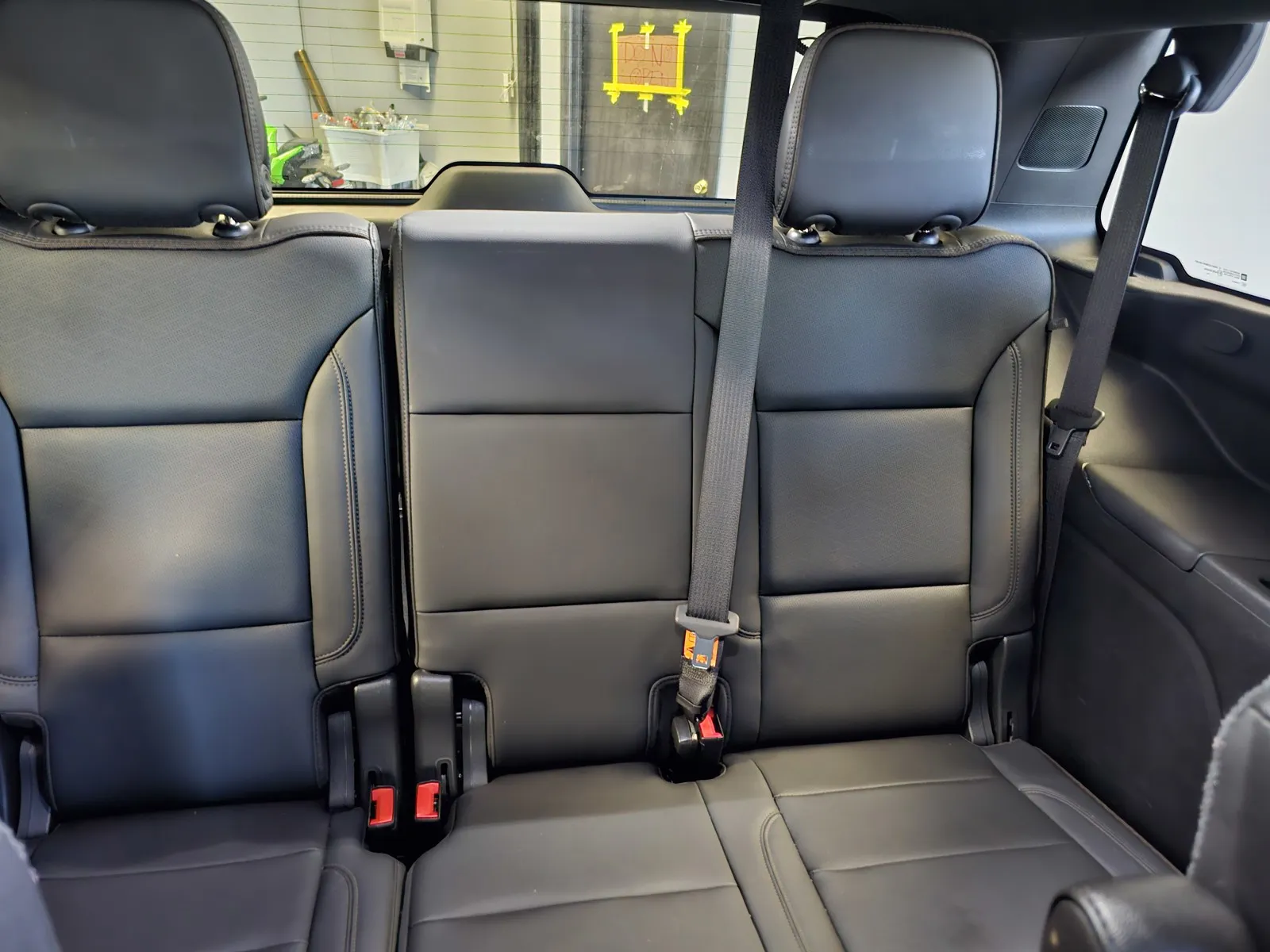 Chevrolet Tahoe photo 11