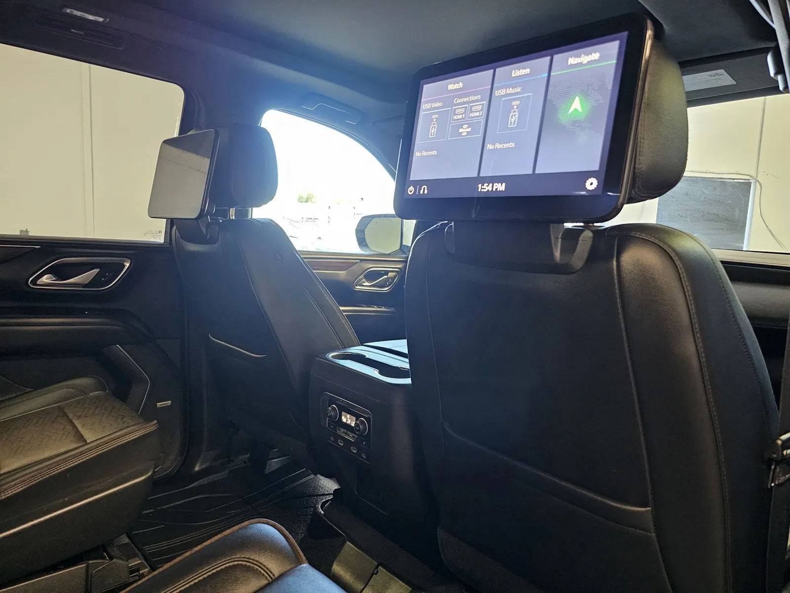 Chevrolet Tahoe photo 10