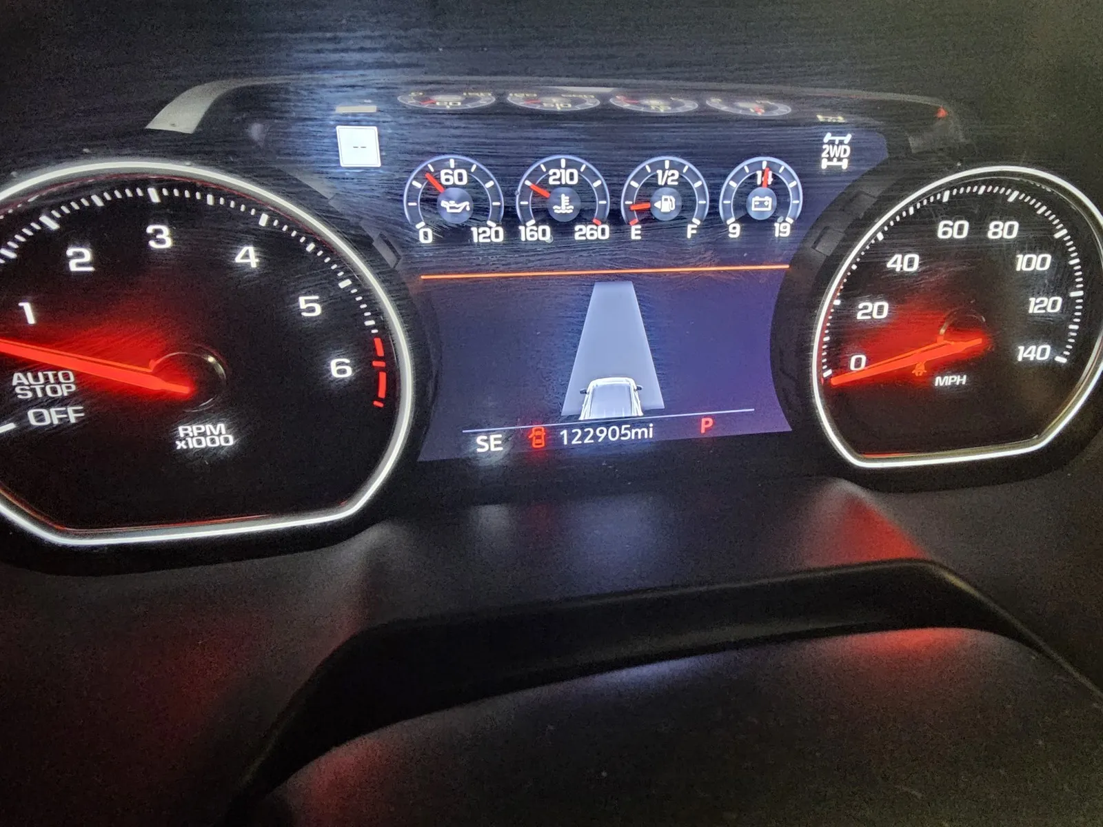 Chevrolet Tahoe photo 18