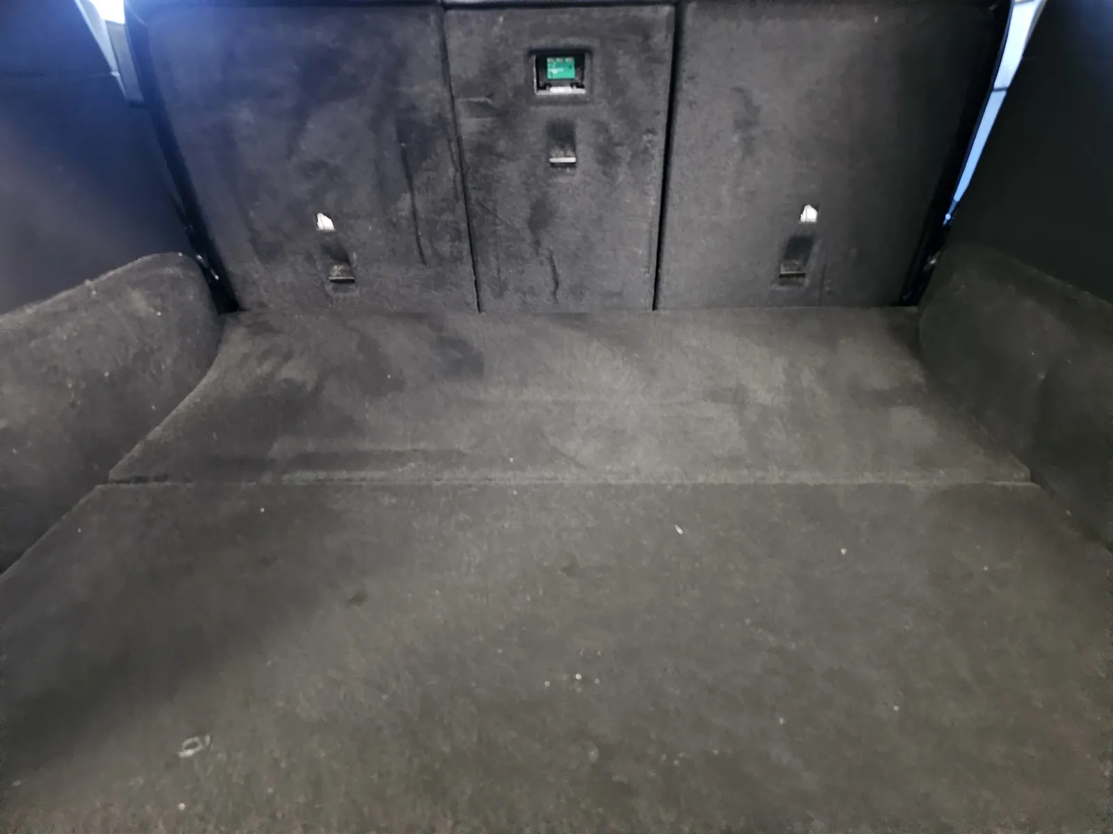 Tesla Model Y photo 10