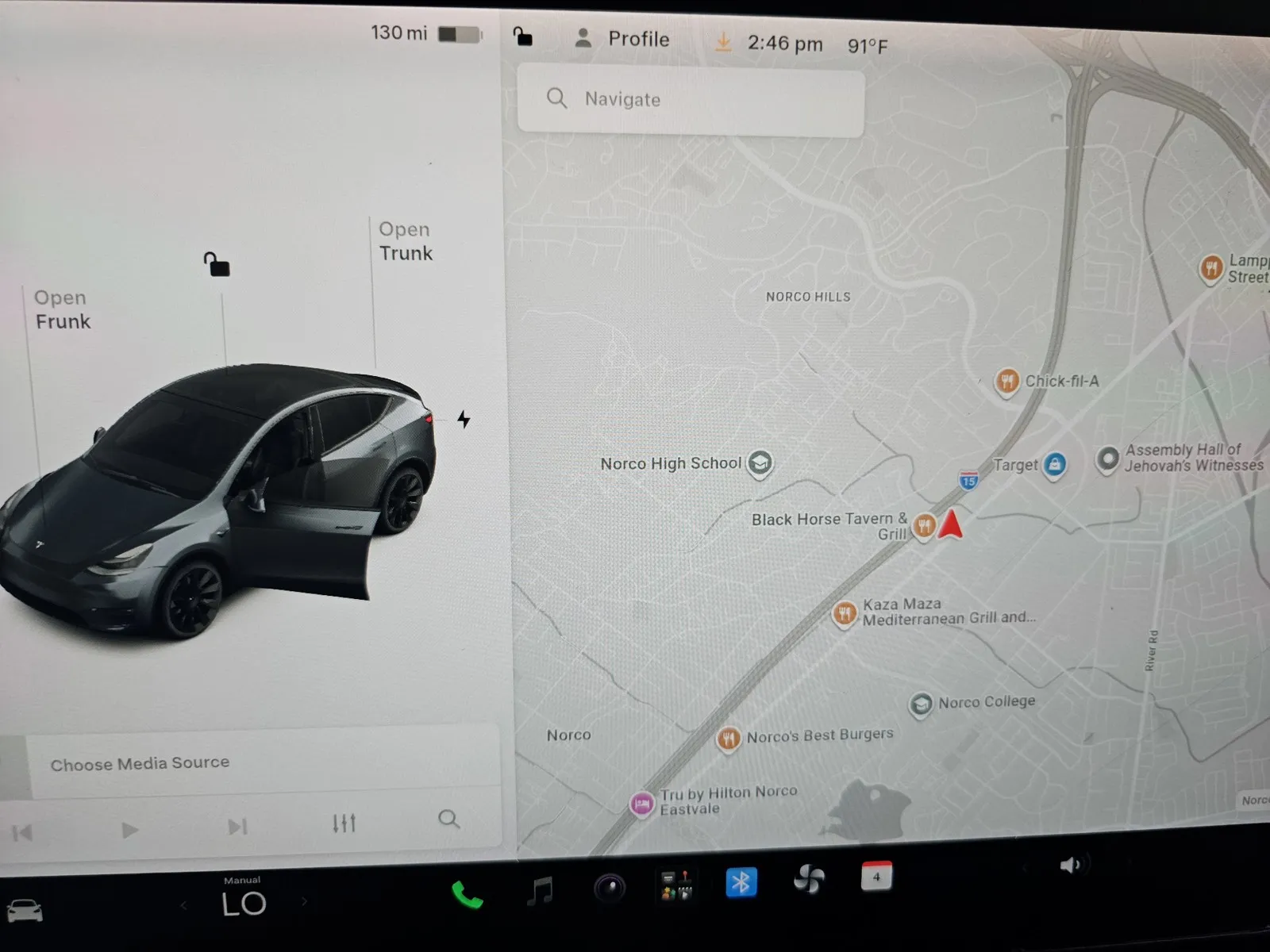 Tesla Model Y photo 16
