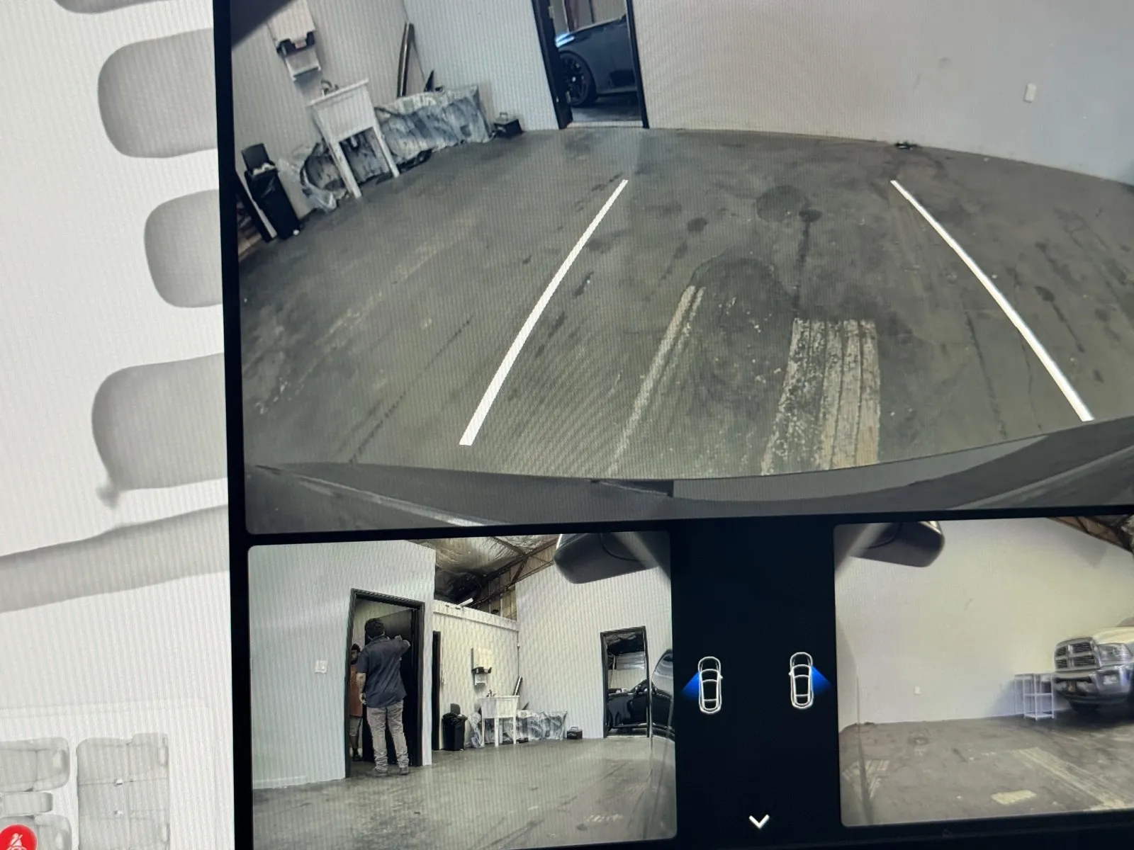 Tesla Model 3 photo 16