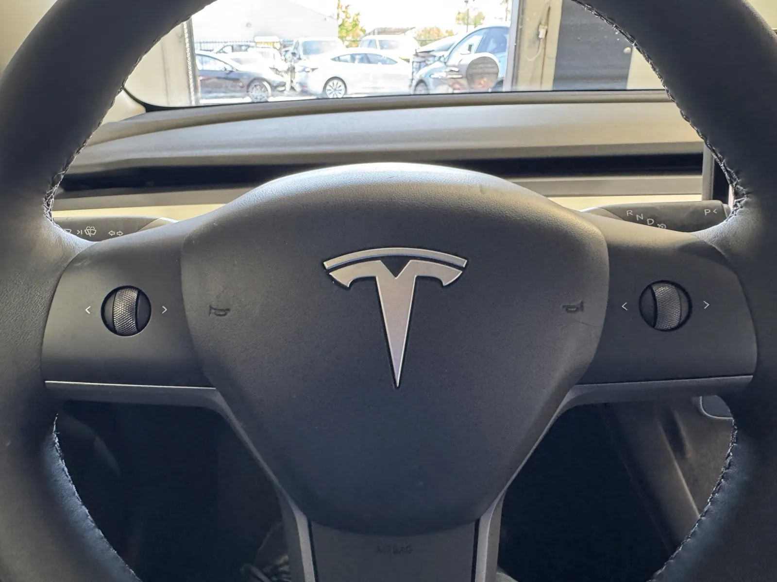 Tesla Model 3 photo 20