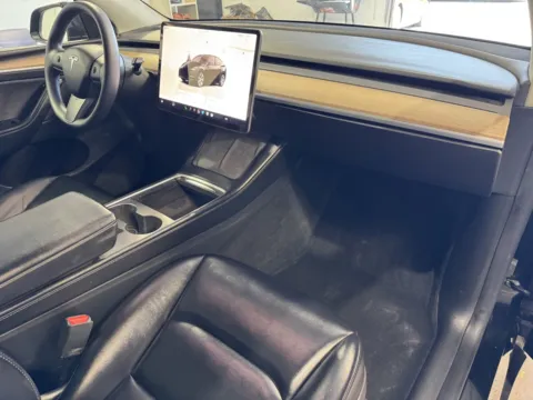 More photos of 2023 Tesla Model Y Long Range at Premium Autos - Norco, CA