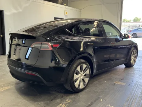 More photos of 2023 Tesla Model Y Long Range at Premium Autos - Norco, CA