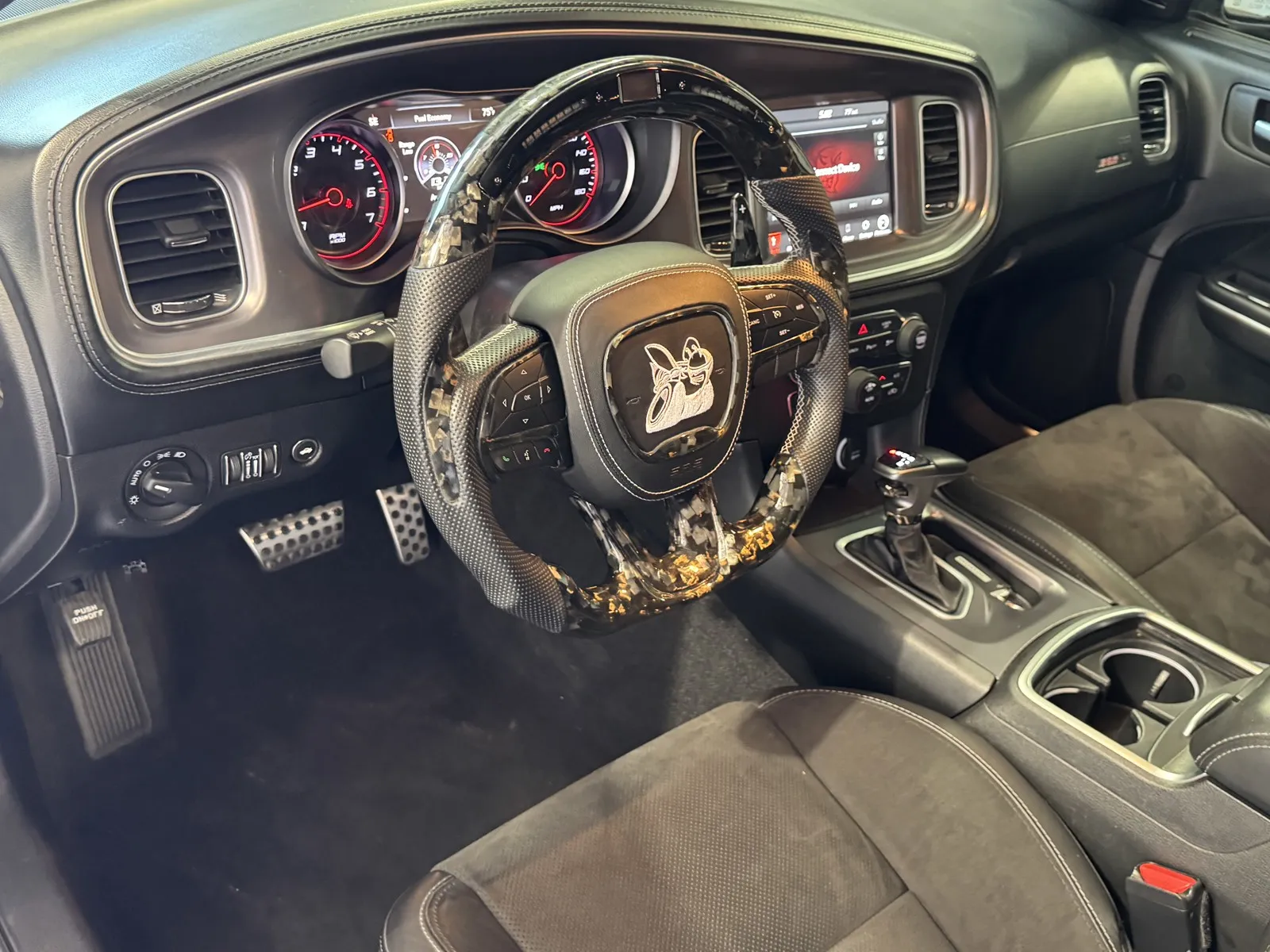 Dodge Charger photo 12