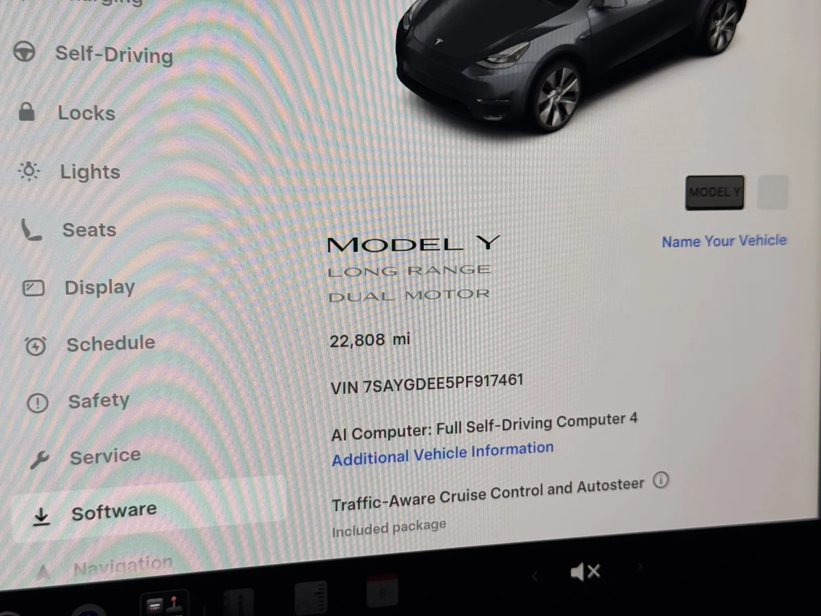 Tesla Model Y photo 16