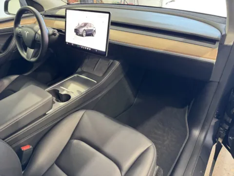 More photos of 2023 Tesla Model Y Long Range at Premium Autos - Norco, CA